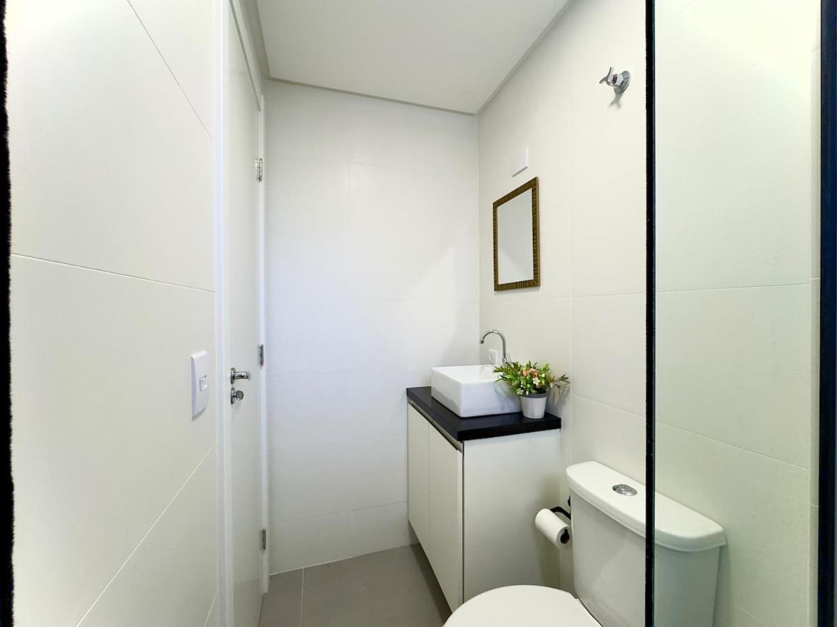 Localização Central! A 500 metros da Vila Germânica, Ar-Condicionado, Wi-Fi, Cozinha completa, Garagem Privativa Reserve agora