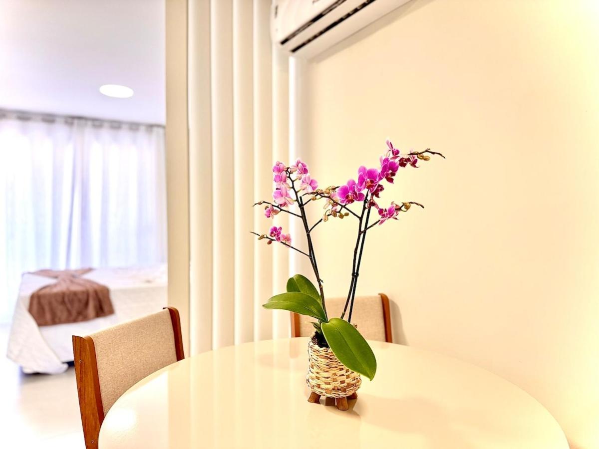 Localização Central! A 500 metros da Vila Germânica, Ar-Condicionado, Wi-Fi, Cozinha completa, Garagem Privativa Reserve agora