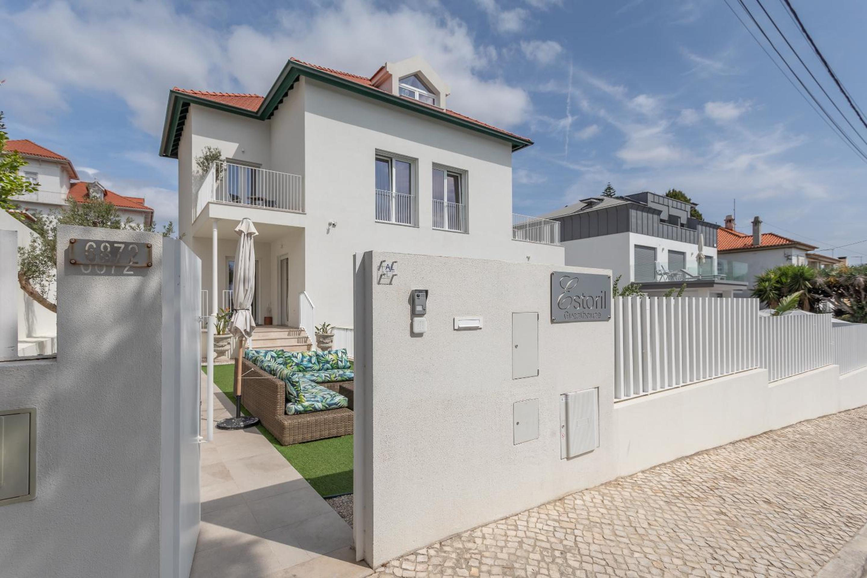 BeGuest Estoril Guesthouse