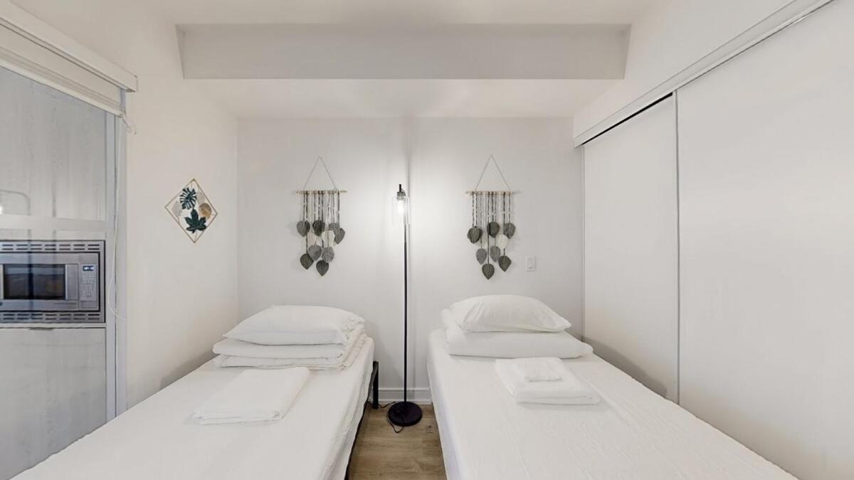 Cozy 2 Bdrm 2 Bath Entire Suite - Centre Hamilton