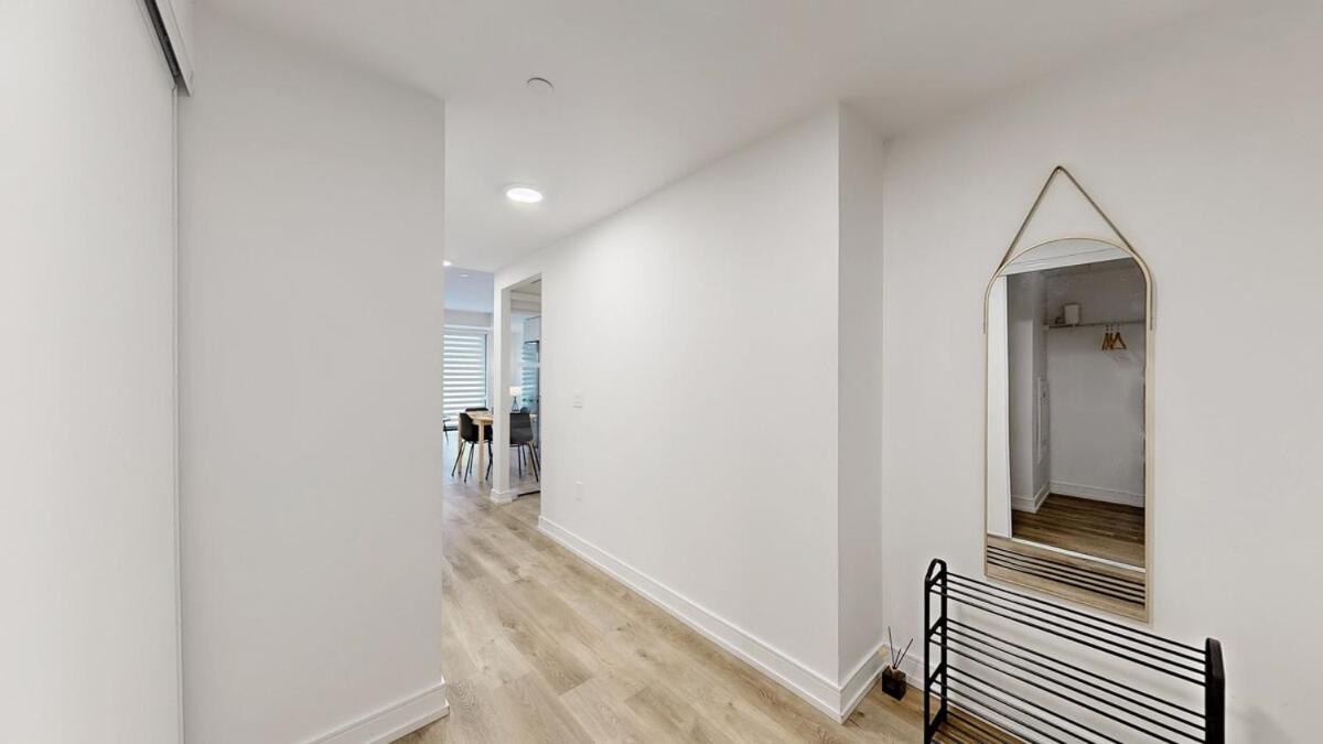 Cozy 2 Bdrm 2 Bath Entire Suite - Centre Hamilton