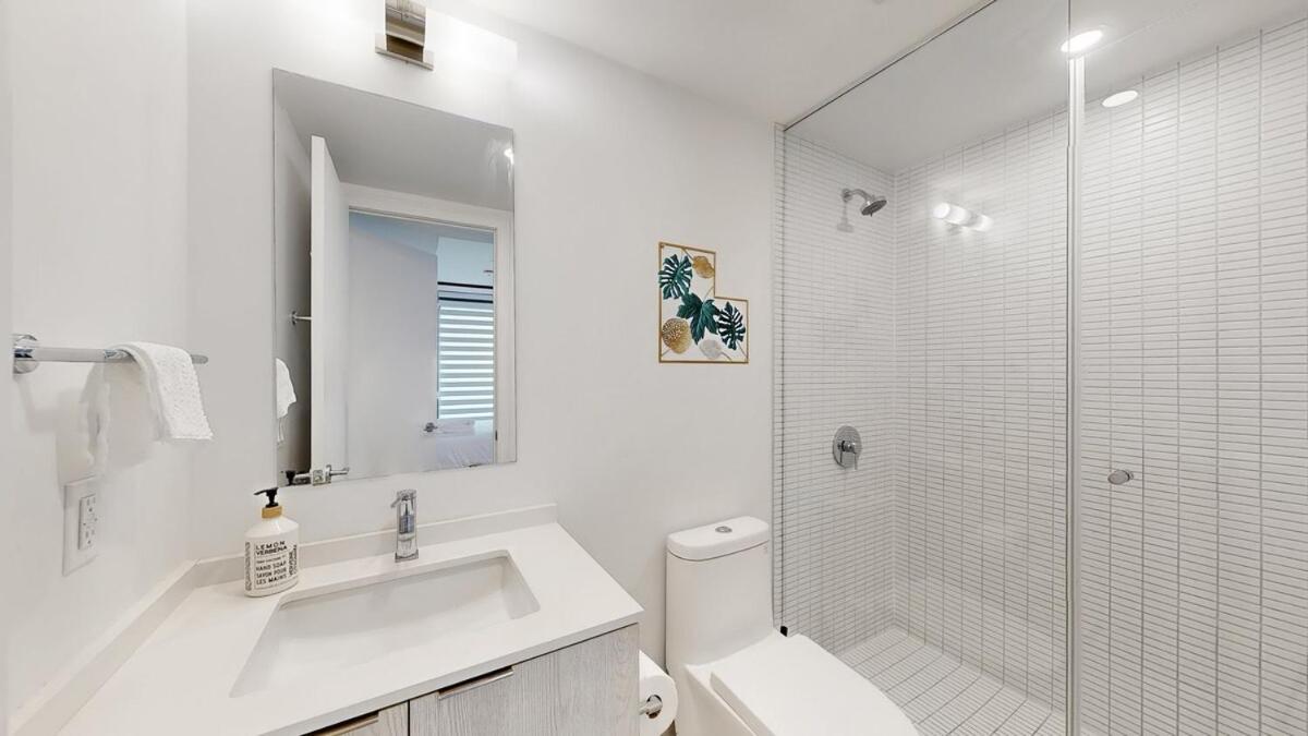 Cozy 2 Bdrm 2 Bath Entire Suite - Centre Hamilton