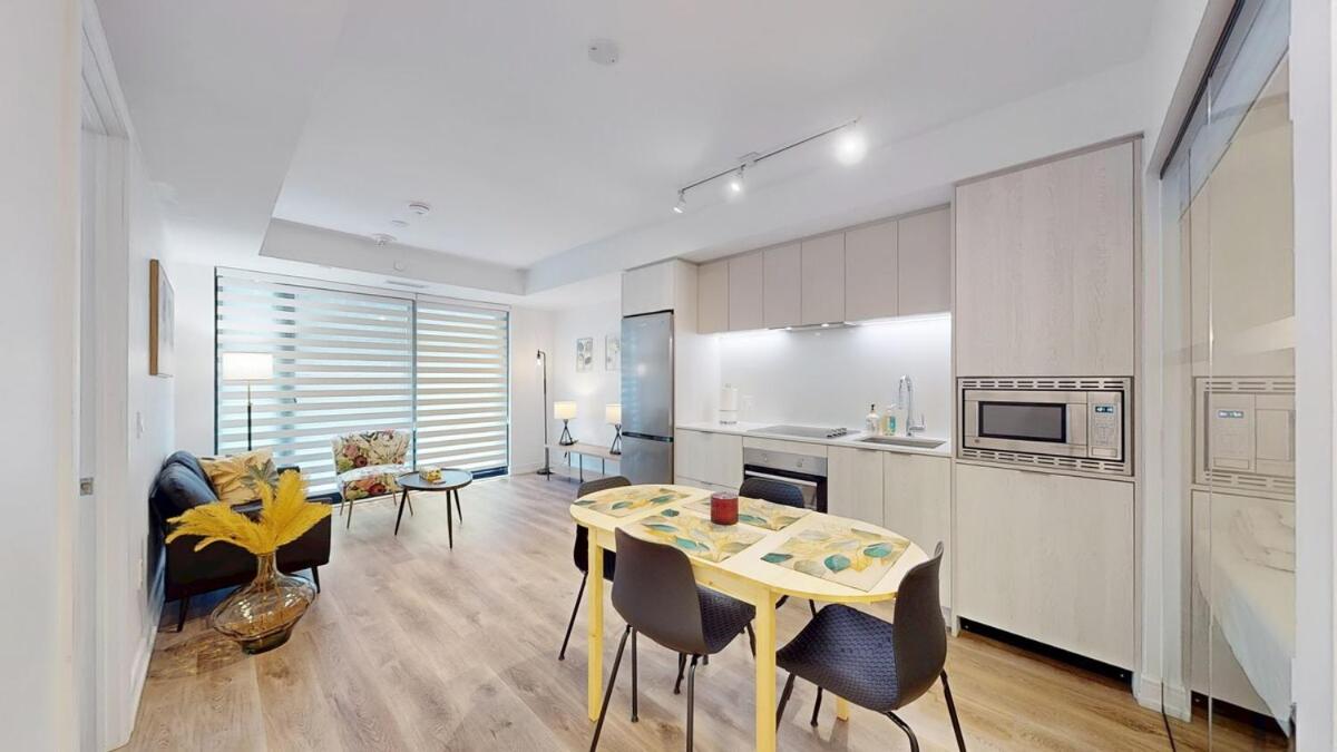 Cozy 2 Bdrm 2 Bath Entire Suite - Centre Hamilton