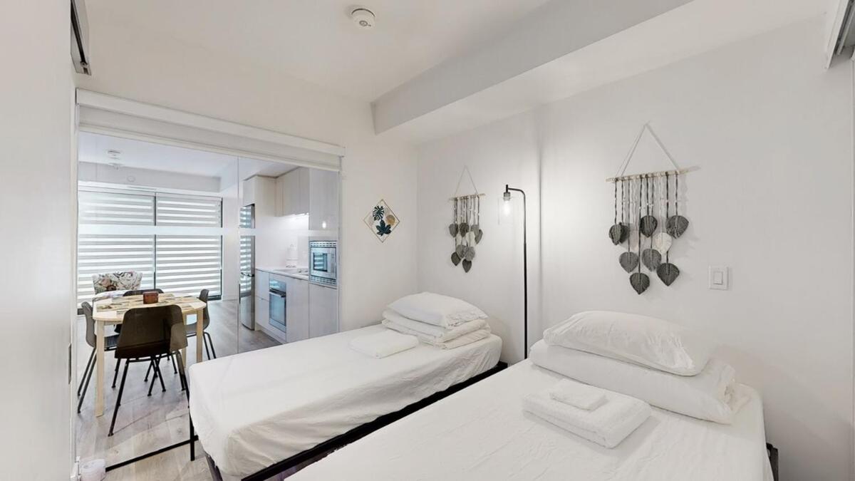Cozy 2 Bdrm 2 Bath Entire Suite - Centre Hamilton