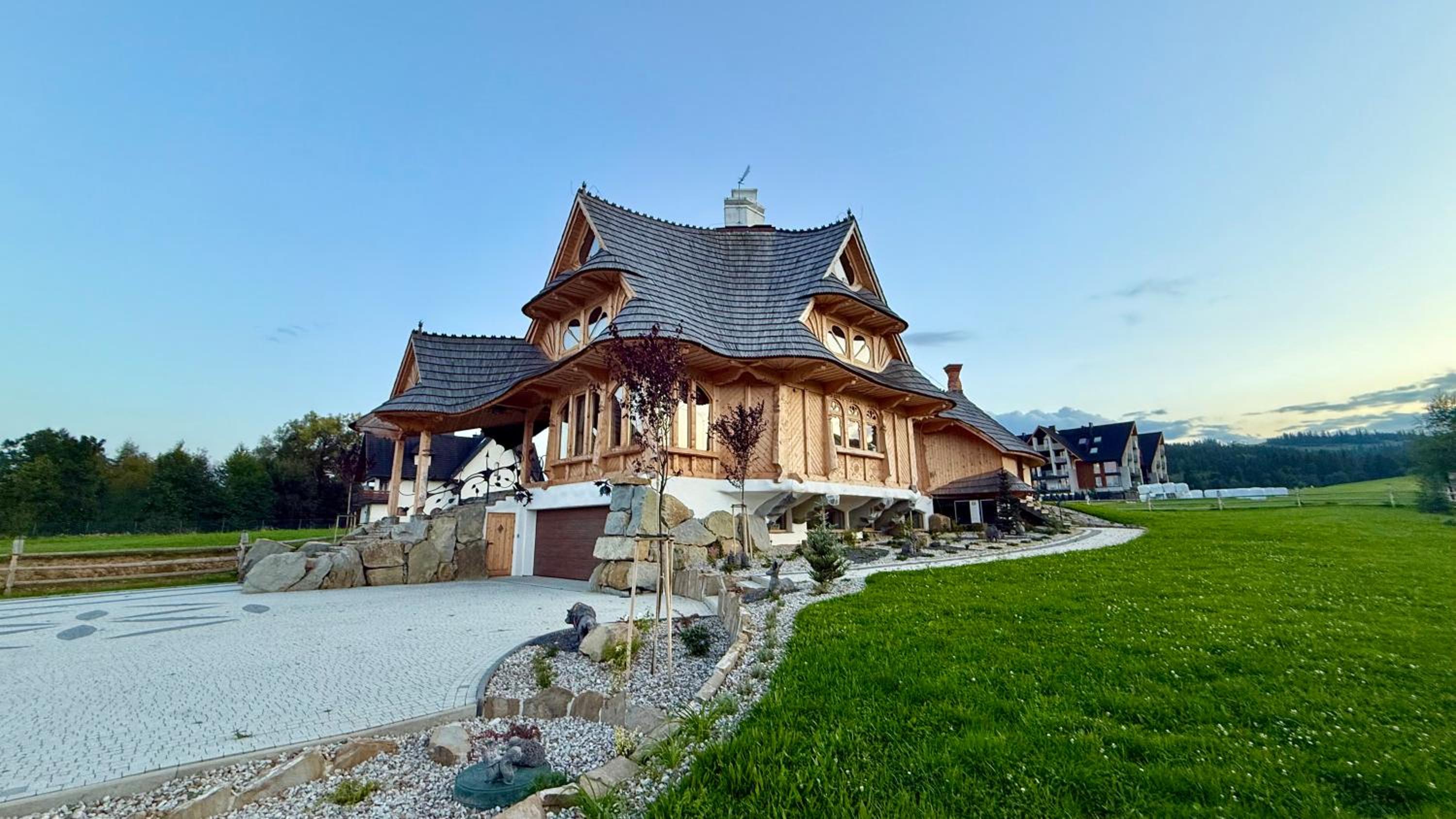 Art House Residence - Grand Luxury 350m2 Chalet - Mountain & Ski