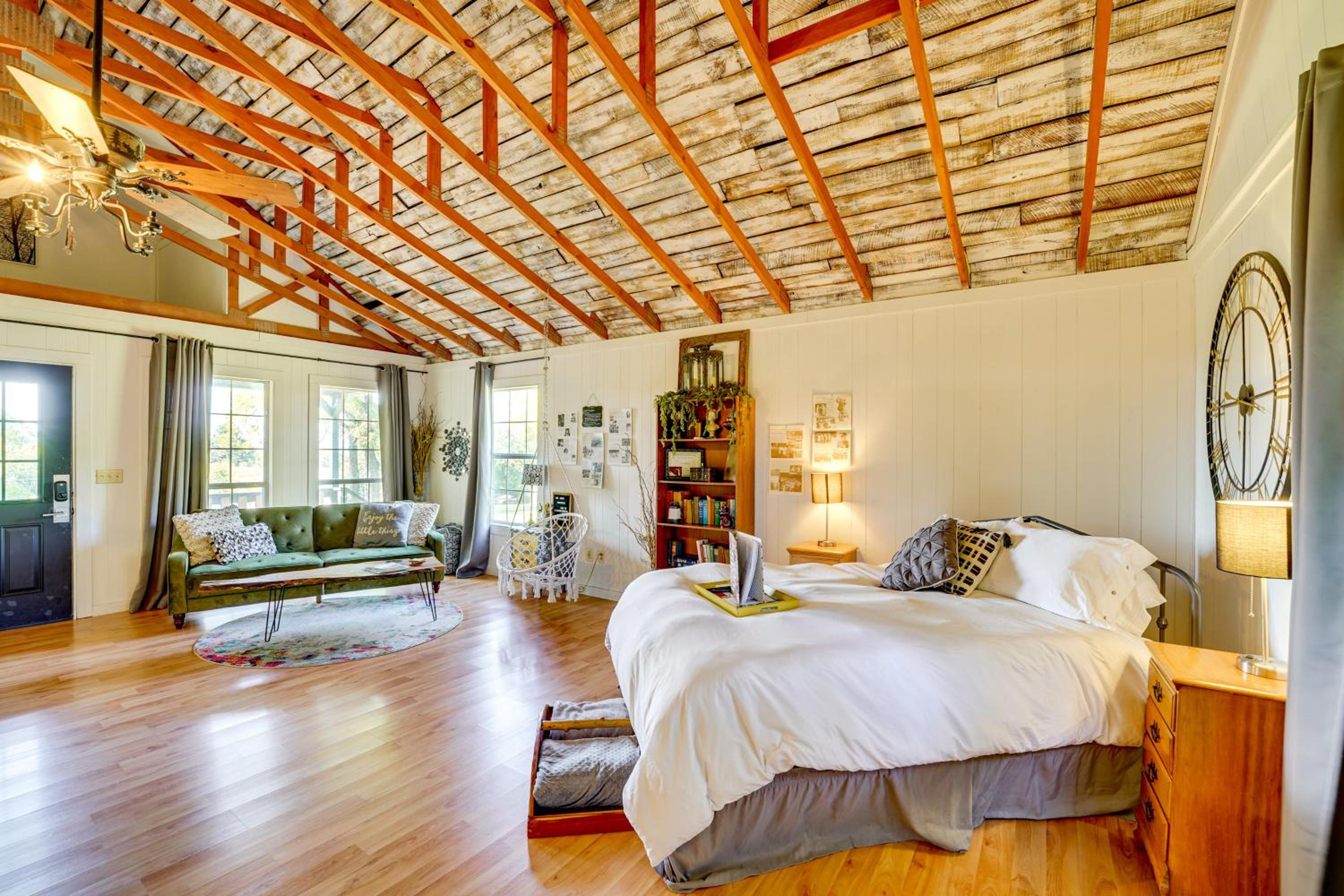 1 Mi to Downtown Eureka Springs Studio Retreat