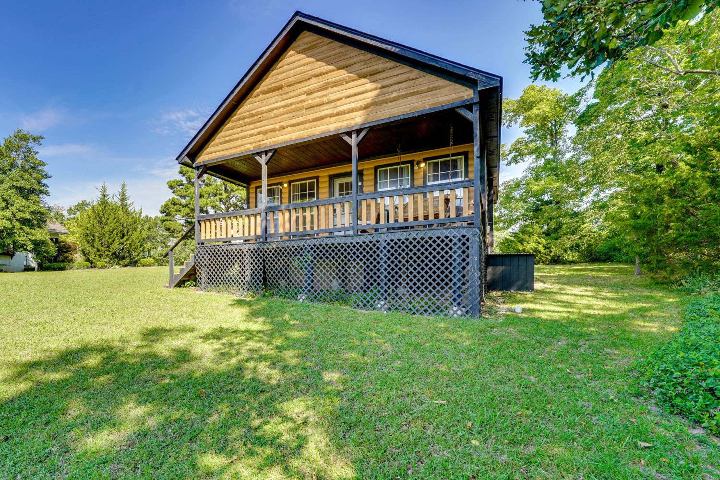 1 Mi to Downtown Eureka Springs Studio Retreat