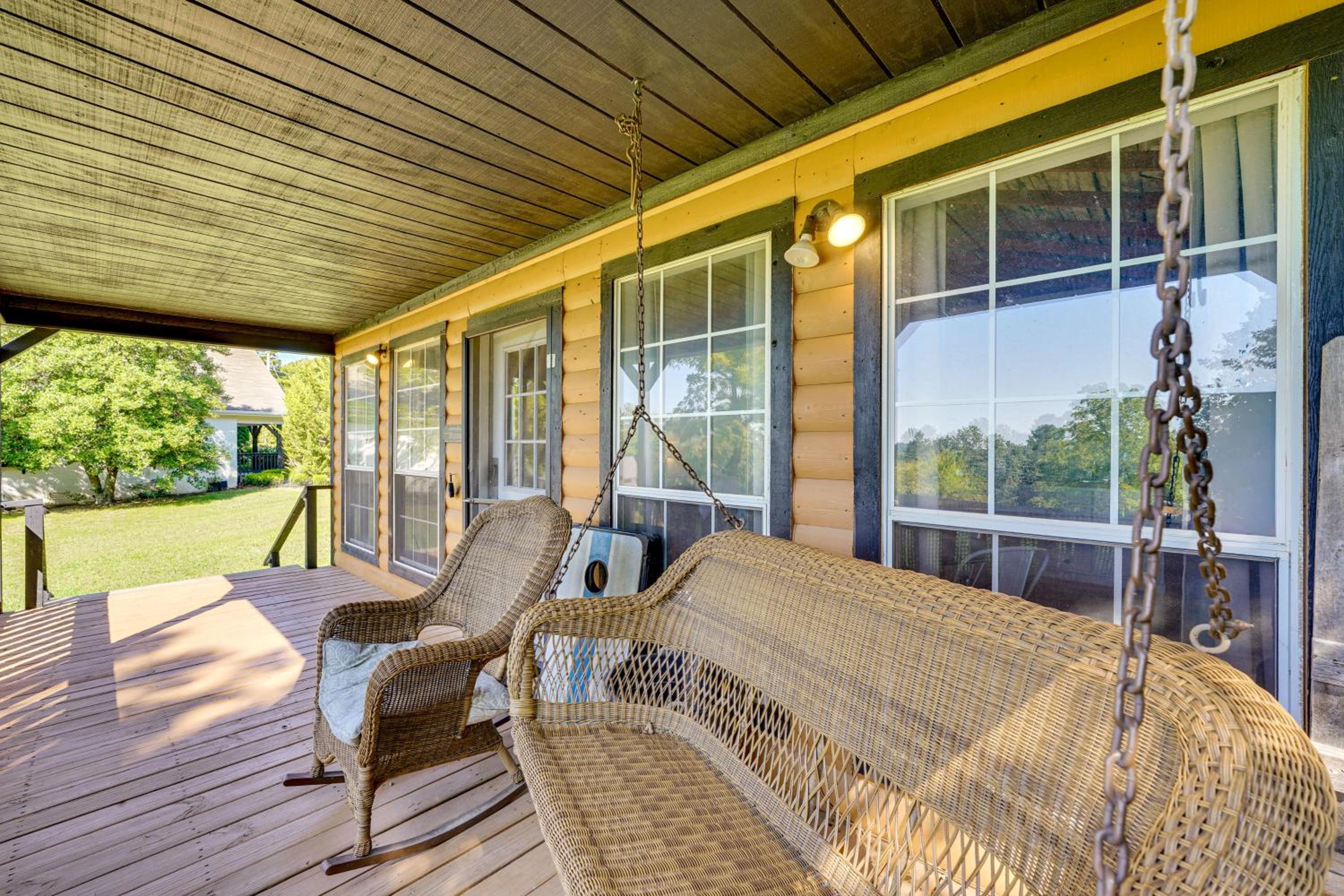 1 Mi to Downtown Eureka Springs Studio Retreat