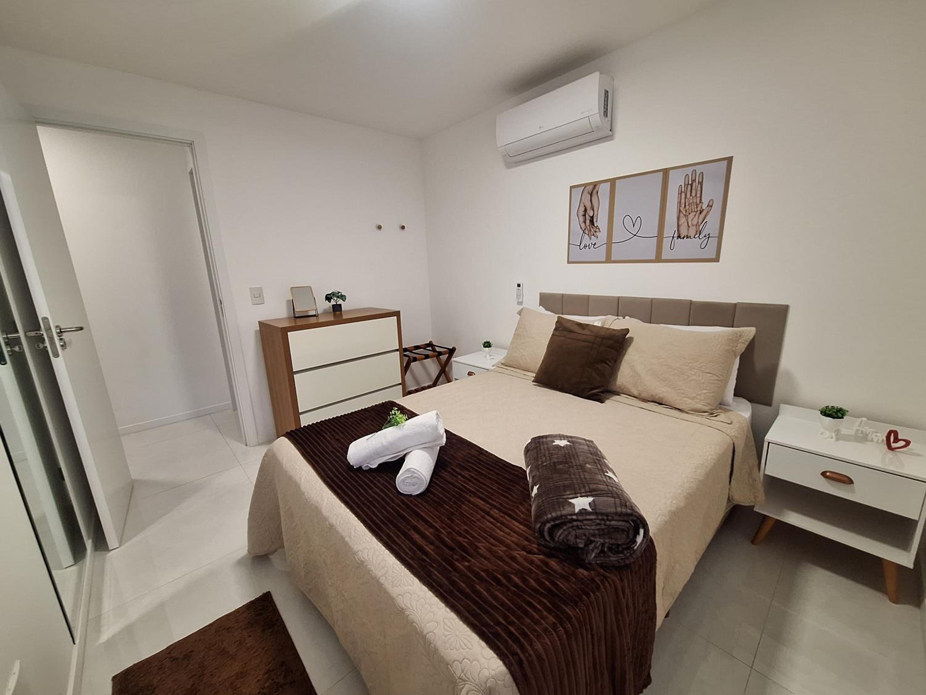 Apartamento luxo, pertinho do Mar e lazer maravilhoso