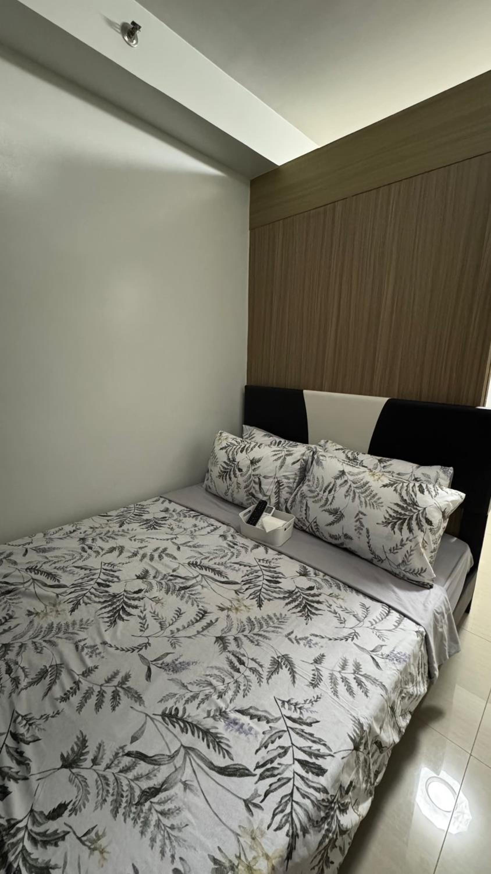 Shore Residences, walking distance to MOA and near Manila Airport