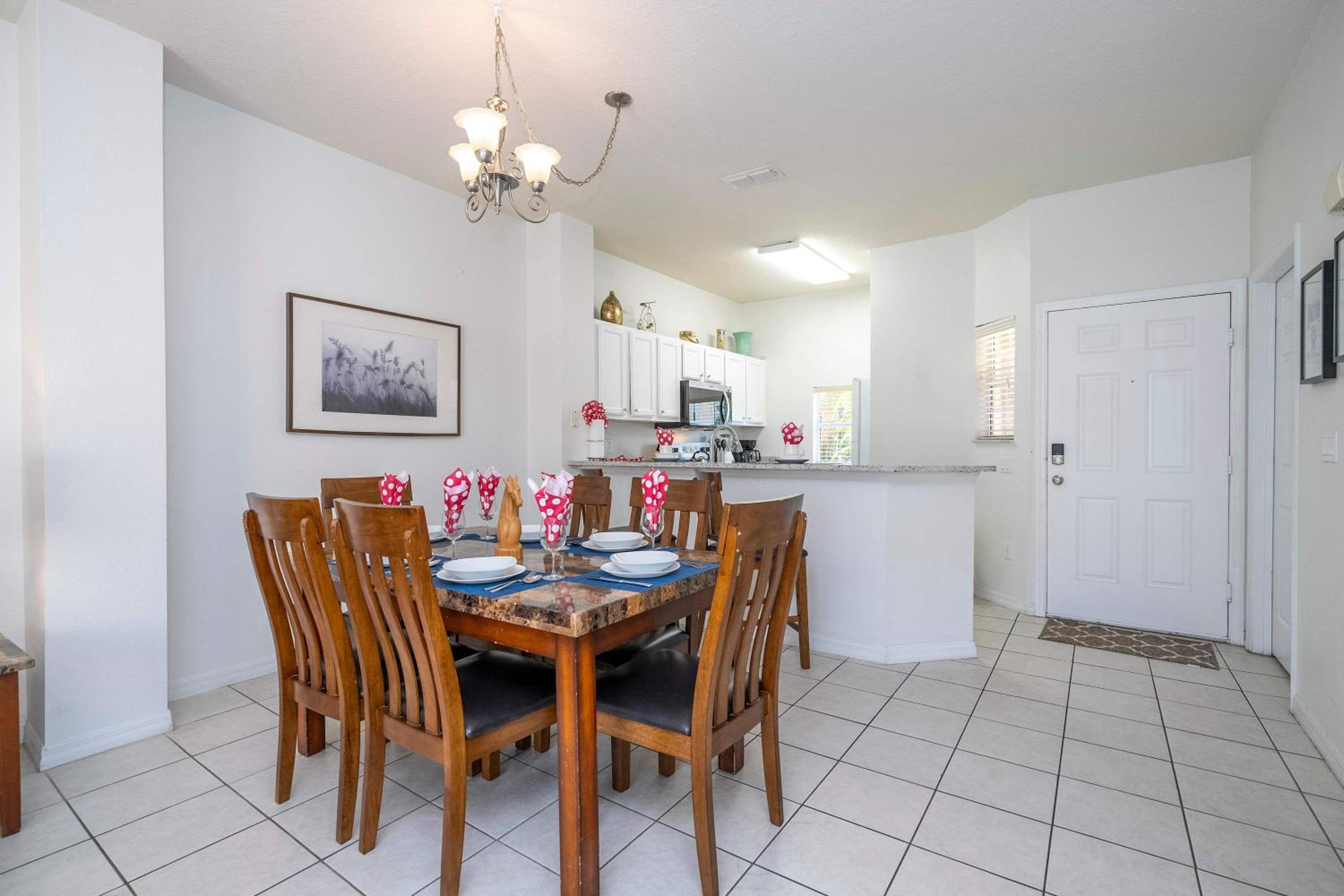 Bright 3B w Pool Close to Disney Encantada 8545