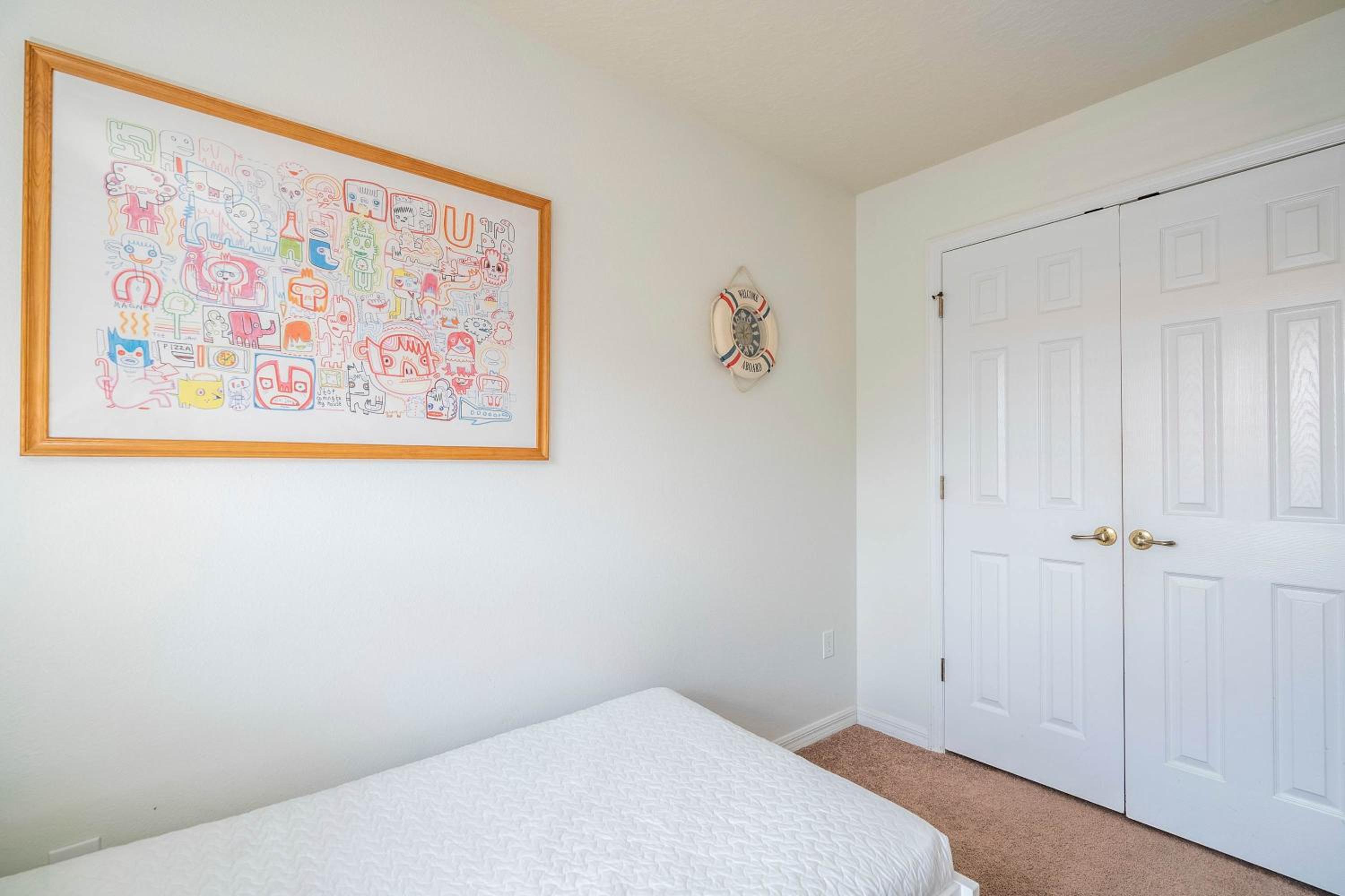 Bright 3B w Pool Close to Disney Encantada 8545