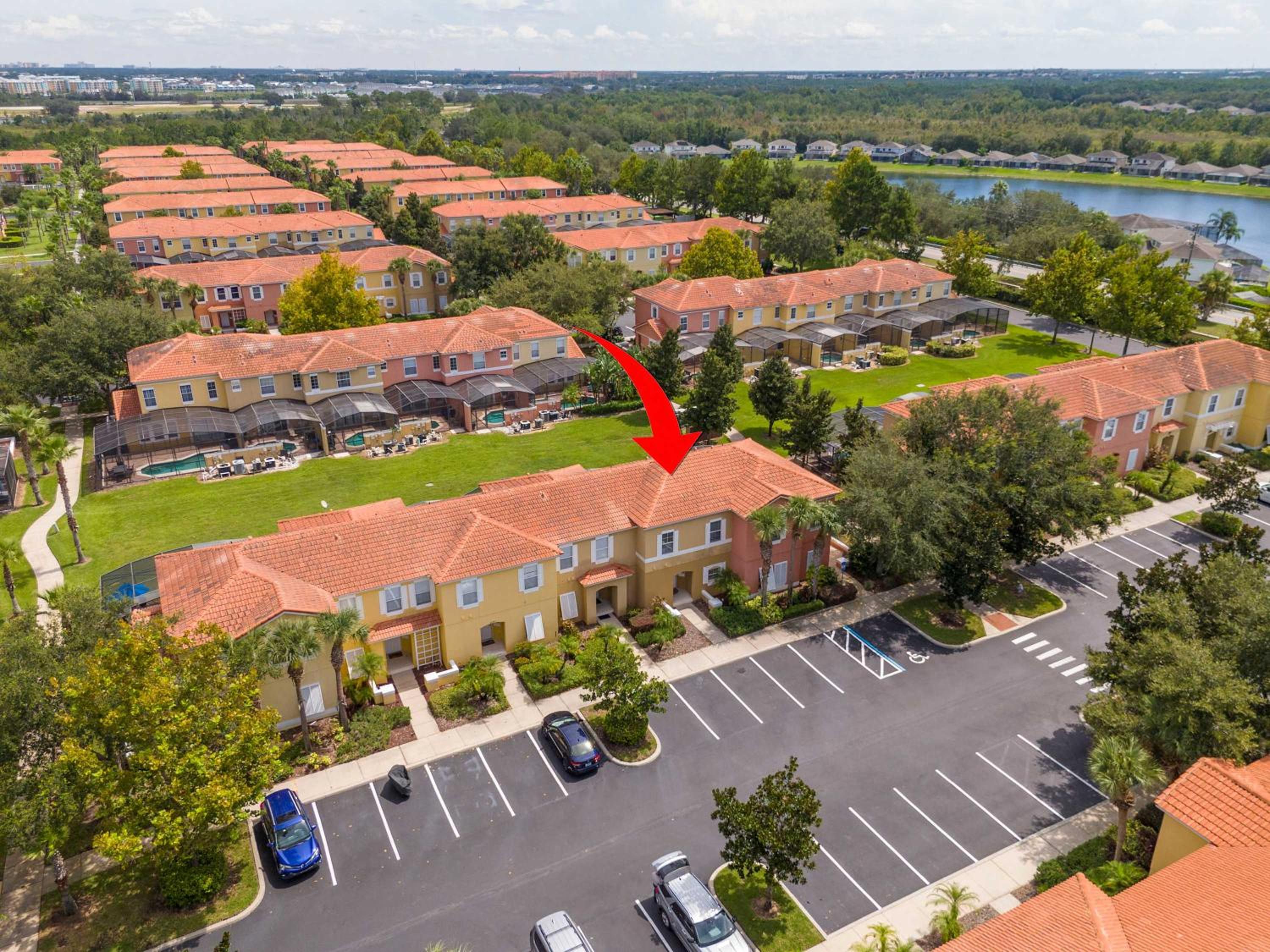 Bright 3B w Pool Close to Disney Encantada 8545