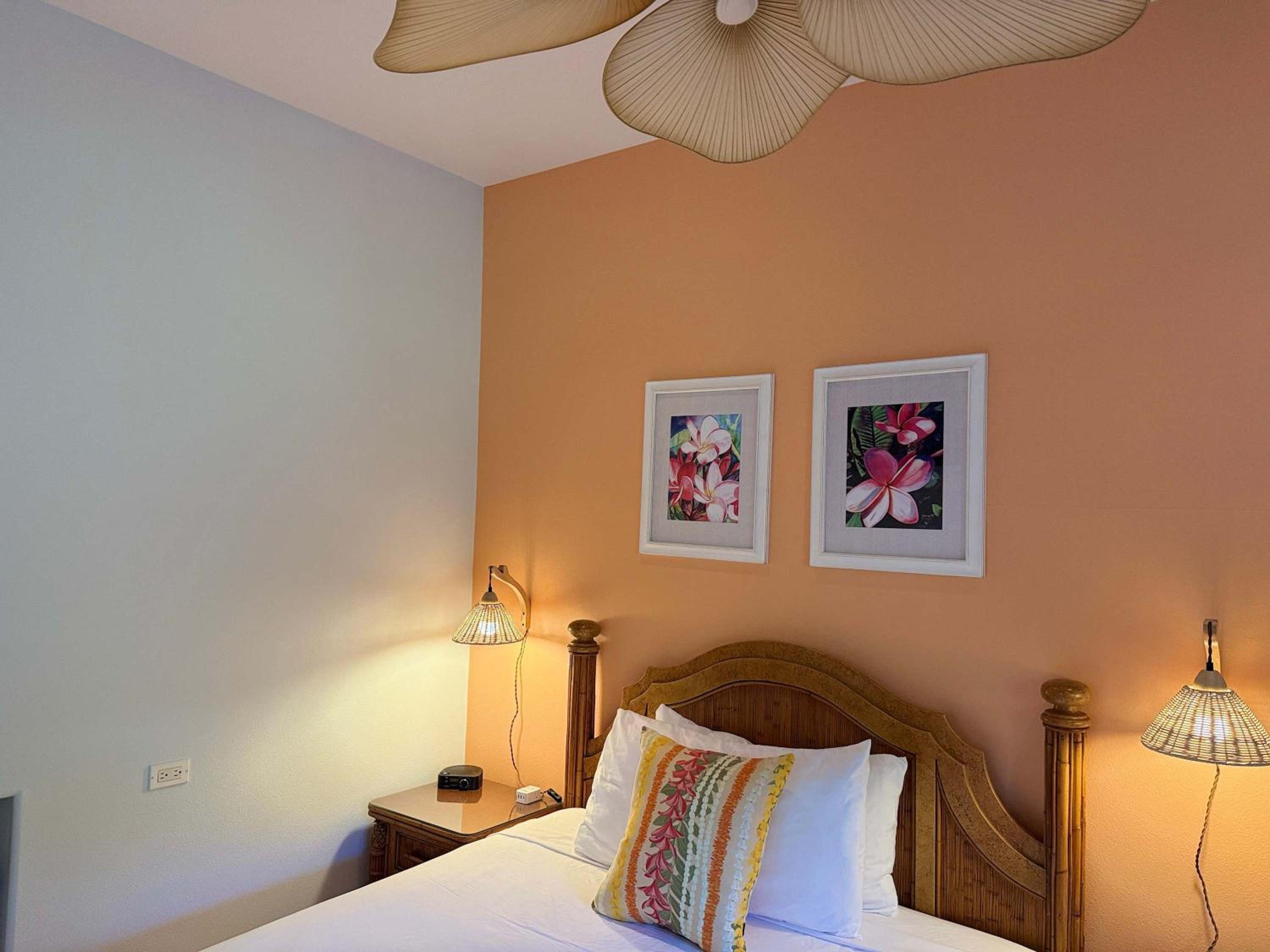 Beachfront B&B w Free Breakfast, AC & Sunset View