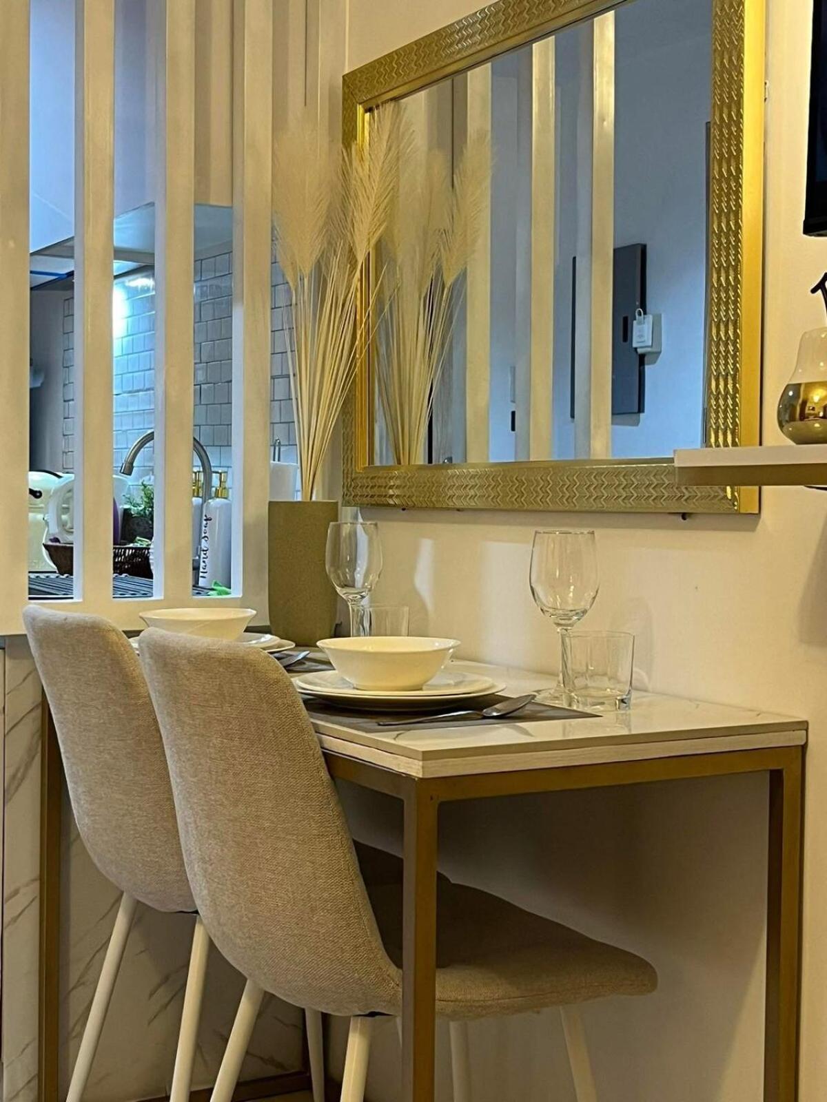 City & Samal View Studio with Balcony and Free WiFi & Netflix