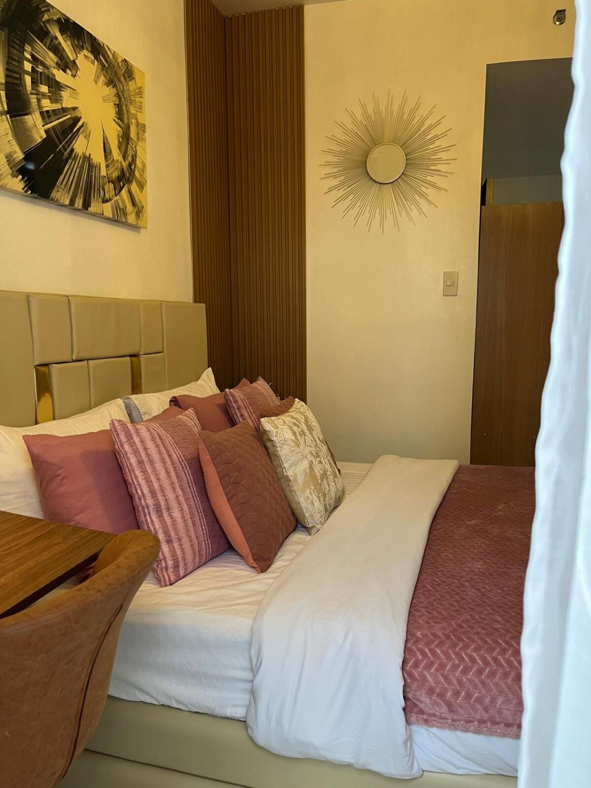 City & Samal View Studio with Balcony and Free WiFi & Netflix