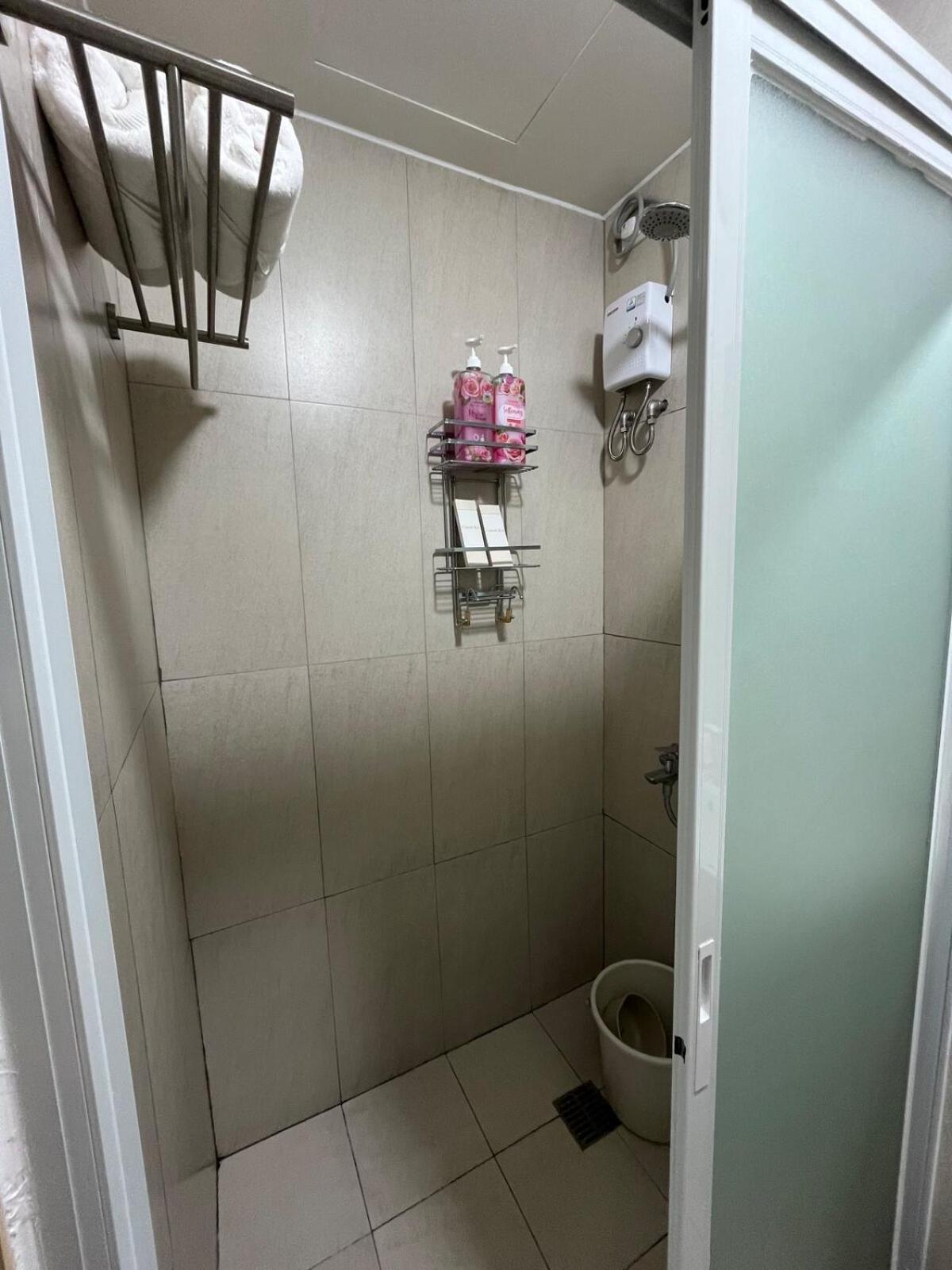 City & Samal View Studio with Balcony and Free WiFi & Netflix