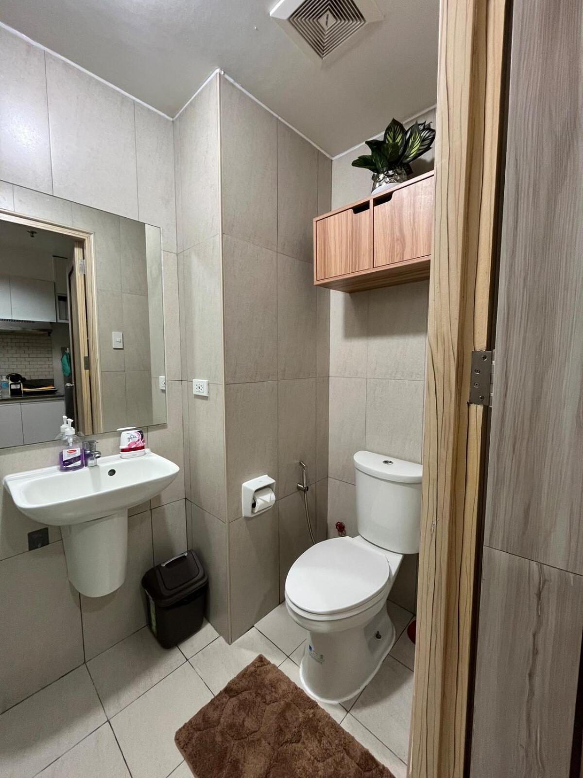 City & Samal View Studio with Balcony and Free WiFi & Netflix