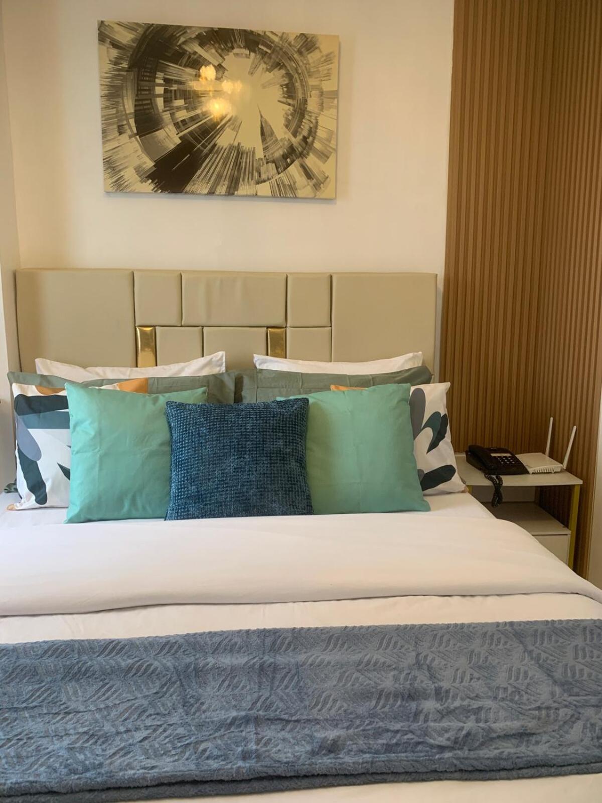 City & Samal View Studio with Balcony and Free WiFi & Netflix