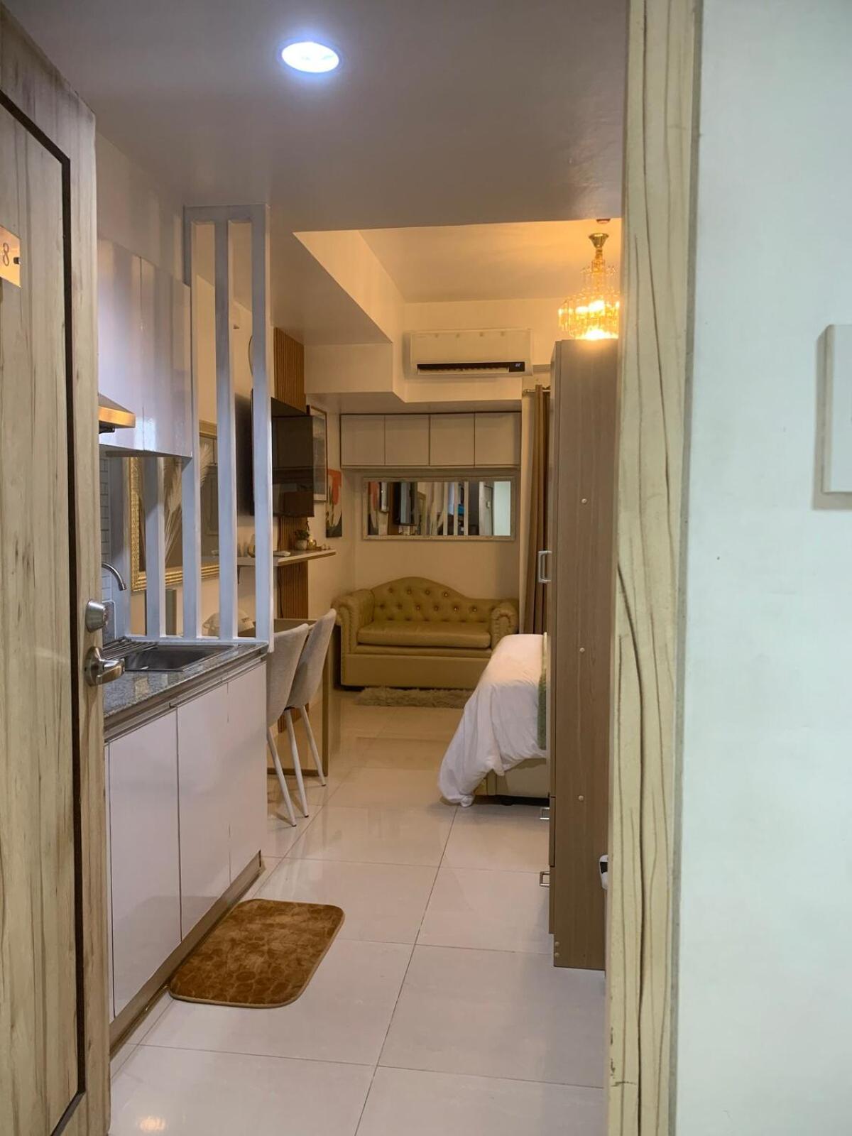City & Samal View Studio with Balcony and Free WiFi & Netflix