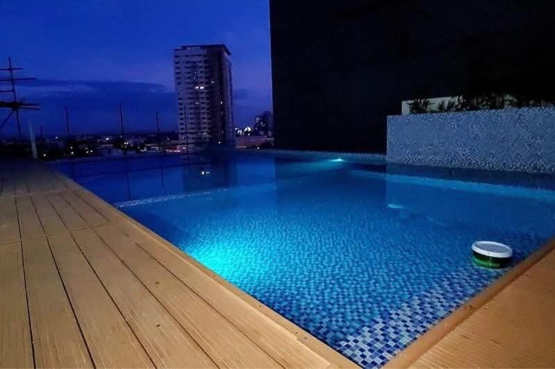 City & Samal View Studio with Balcony and Free WiFi & Netflix
