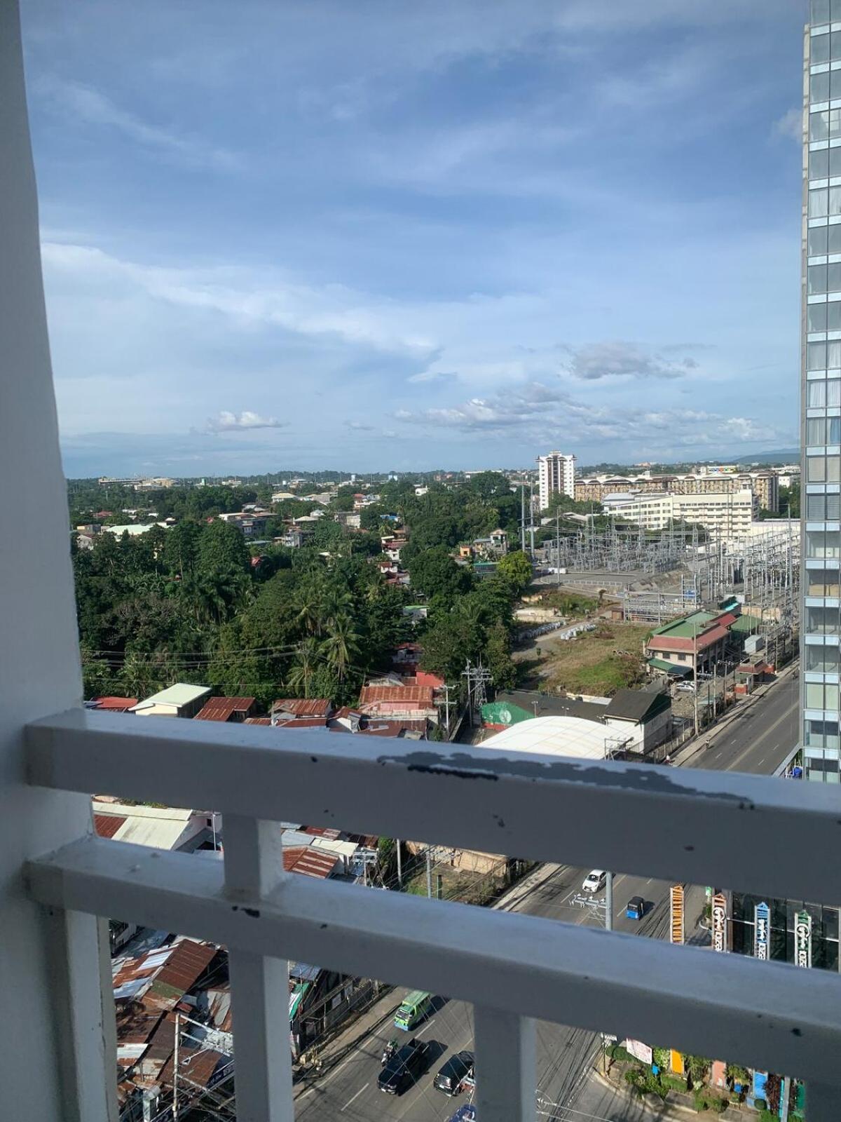 City & Samal View Studio with Balcony and Free WiFi & Netflix