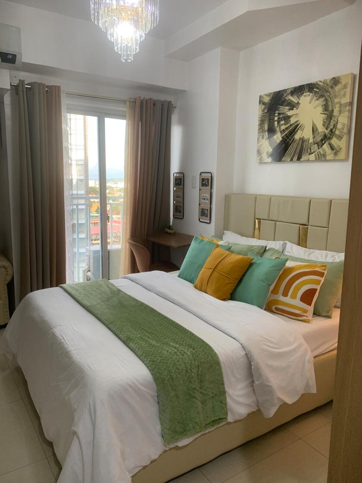City & Samal View Studio with Balcony and Free WiFi & Netflix