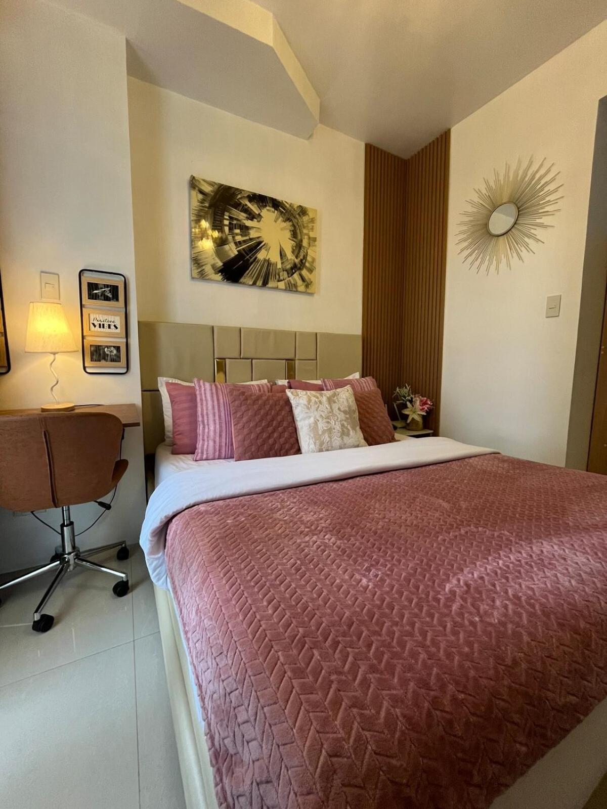 City & Samal View Studio with Balcony and Free WiFi & Netflix