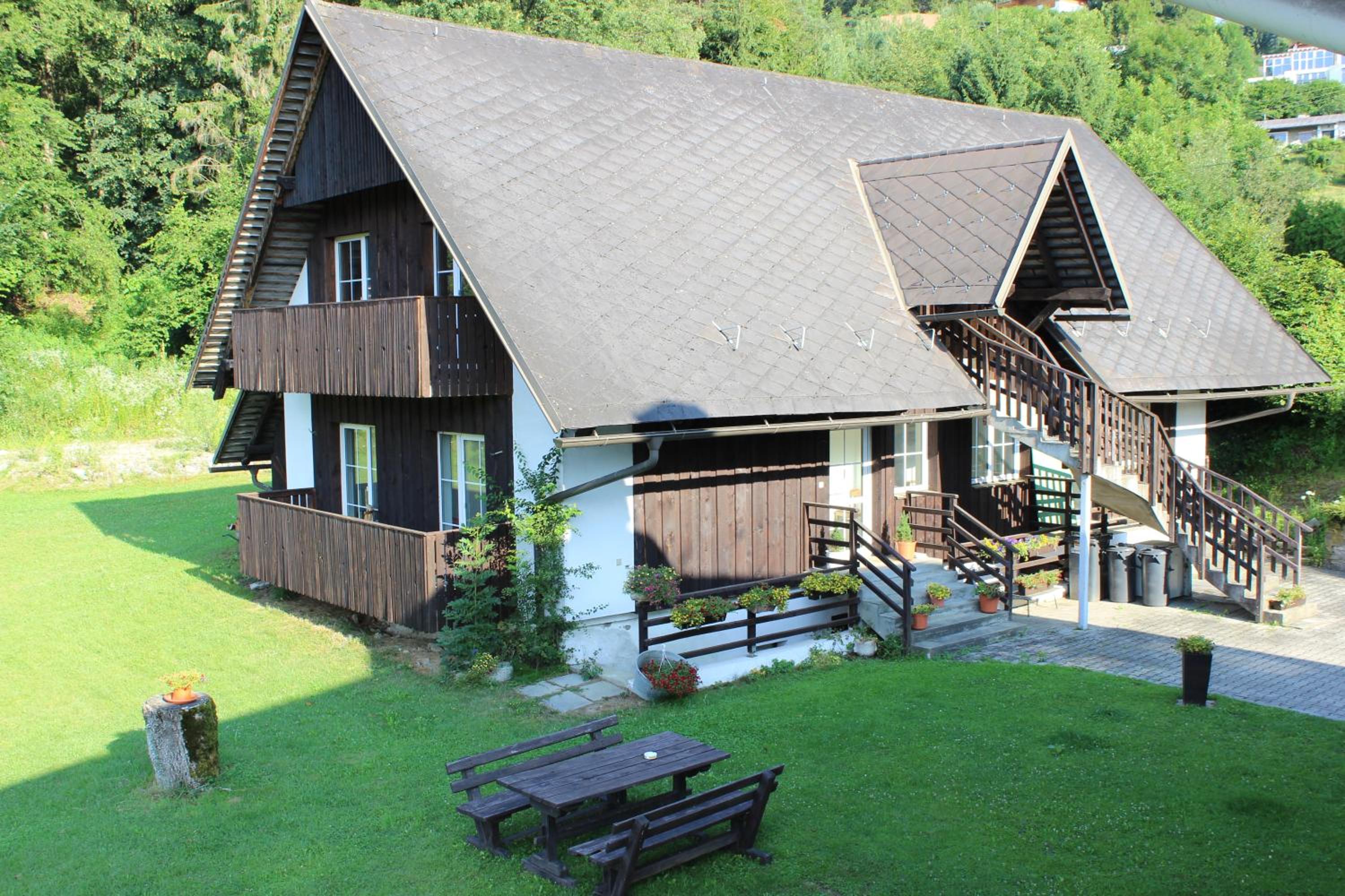 Ferienwohnungen Krakolinig