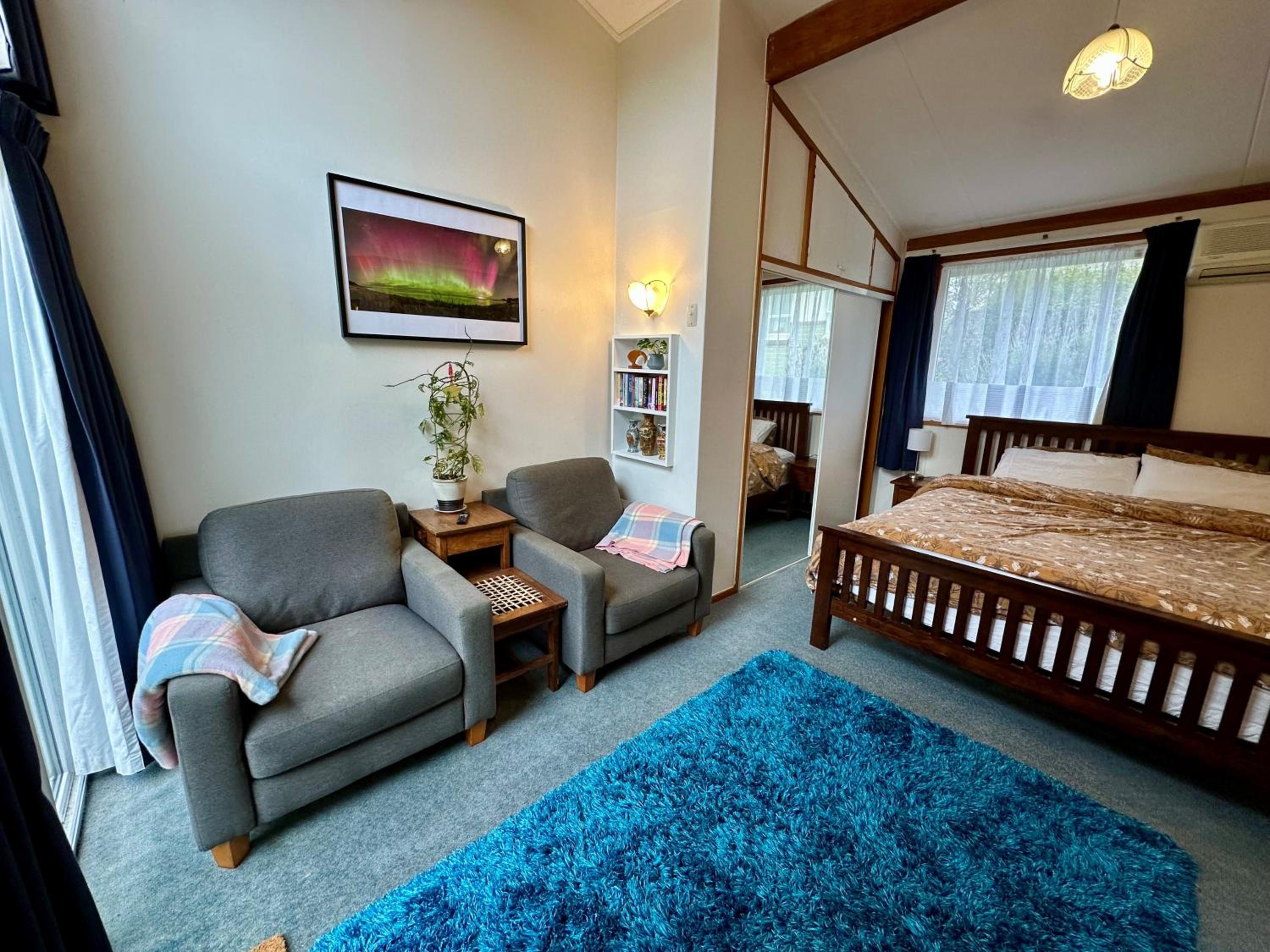 Cozy and quiet studio apartment with shared spa pool