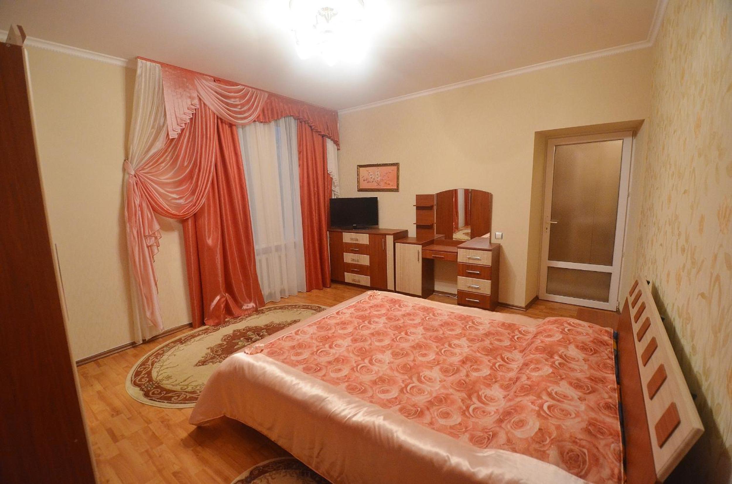 VIP apartments on Admiralskaya view 5