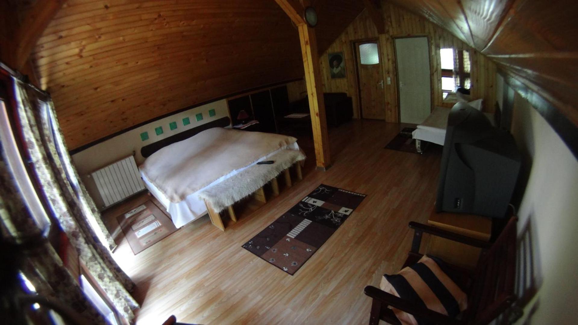 Photo 43