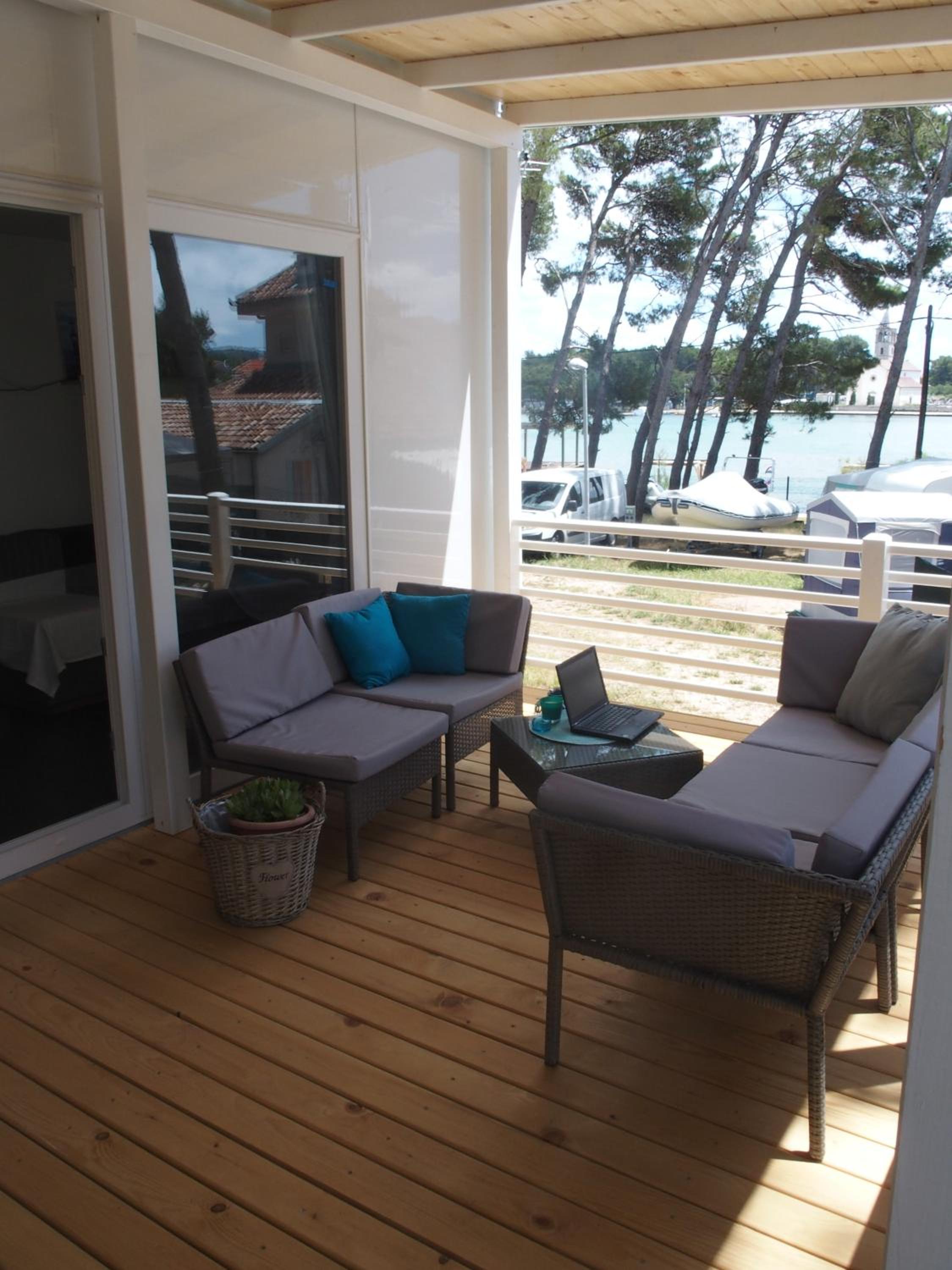 Luxury MobileHome Lucina Bay view 3