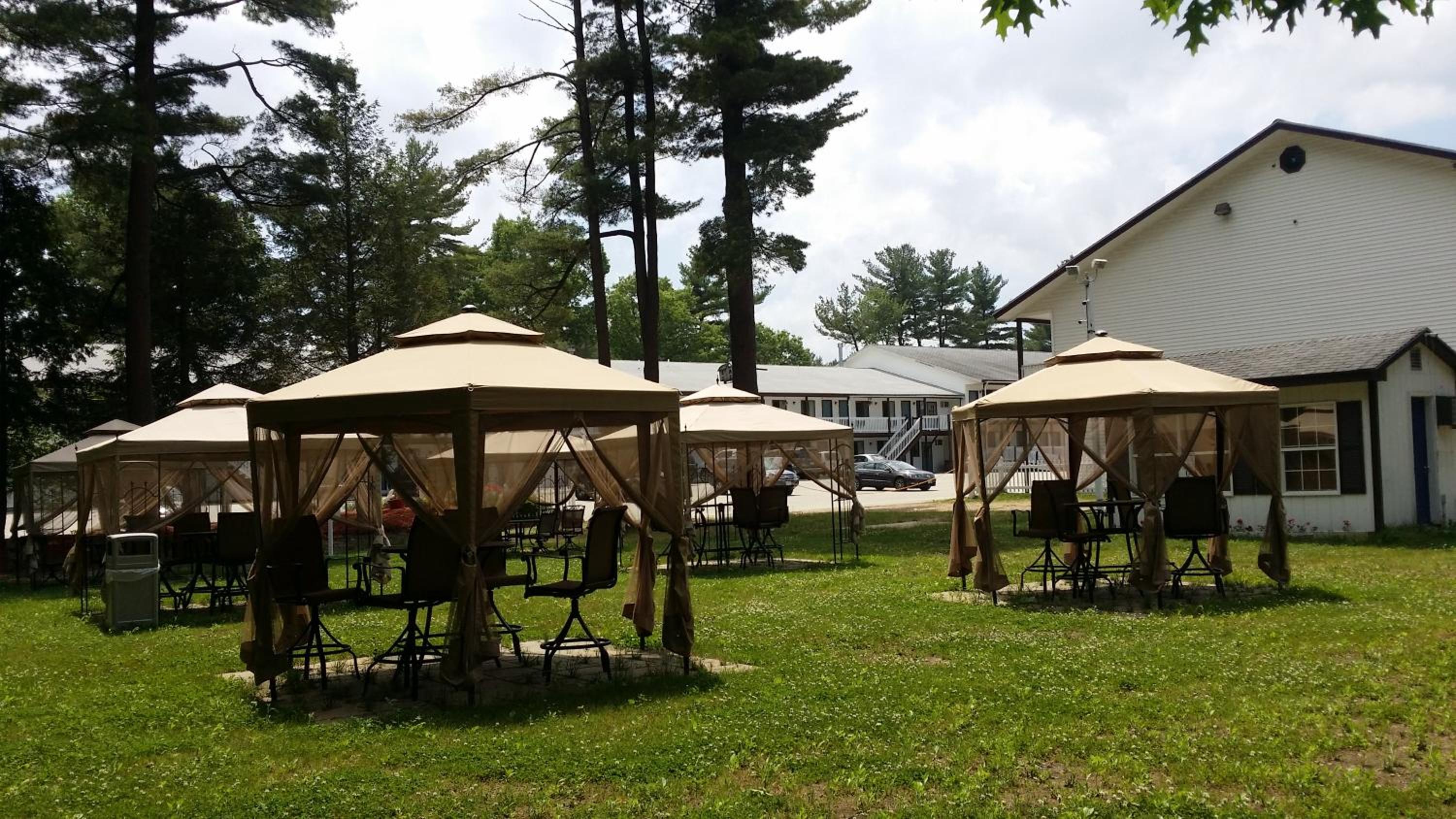 Seabrook Inn - Property Image 11