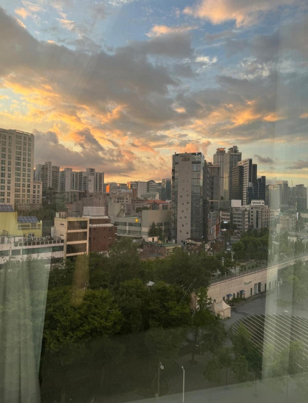 Seoul Station Urban View Room