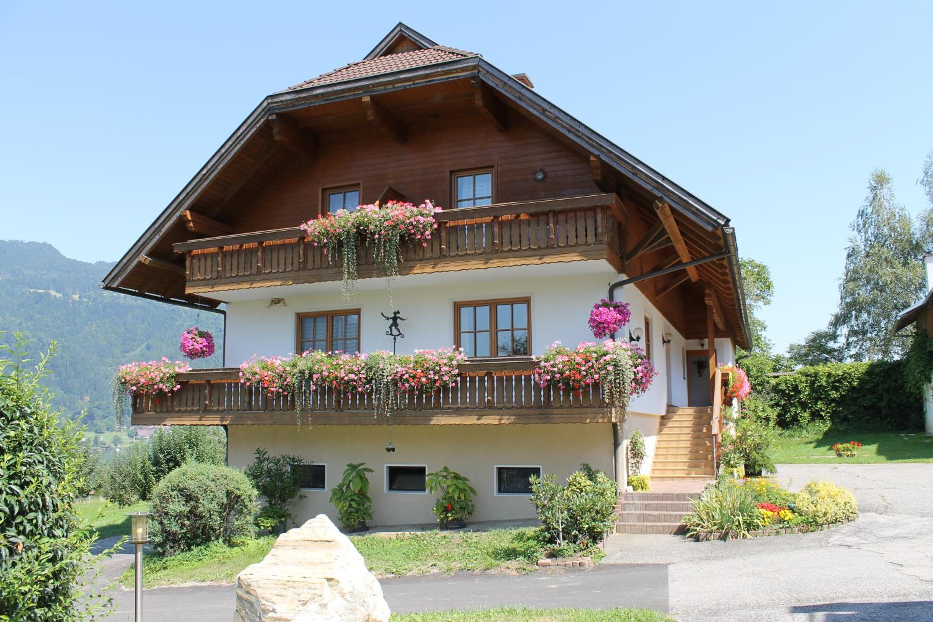 Hotel Pension Neuhof - Image 1