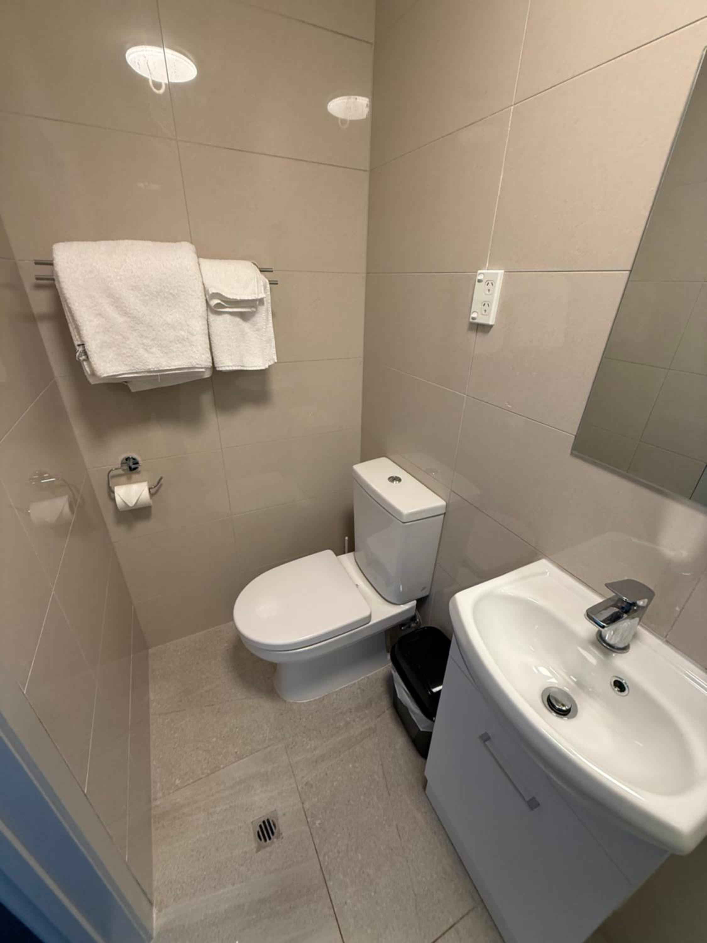 Goodview Hotel