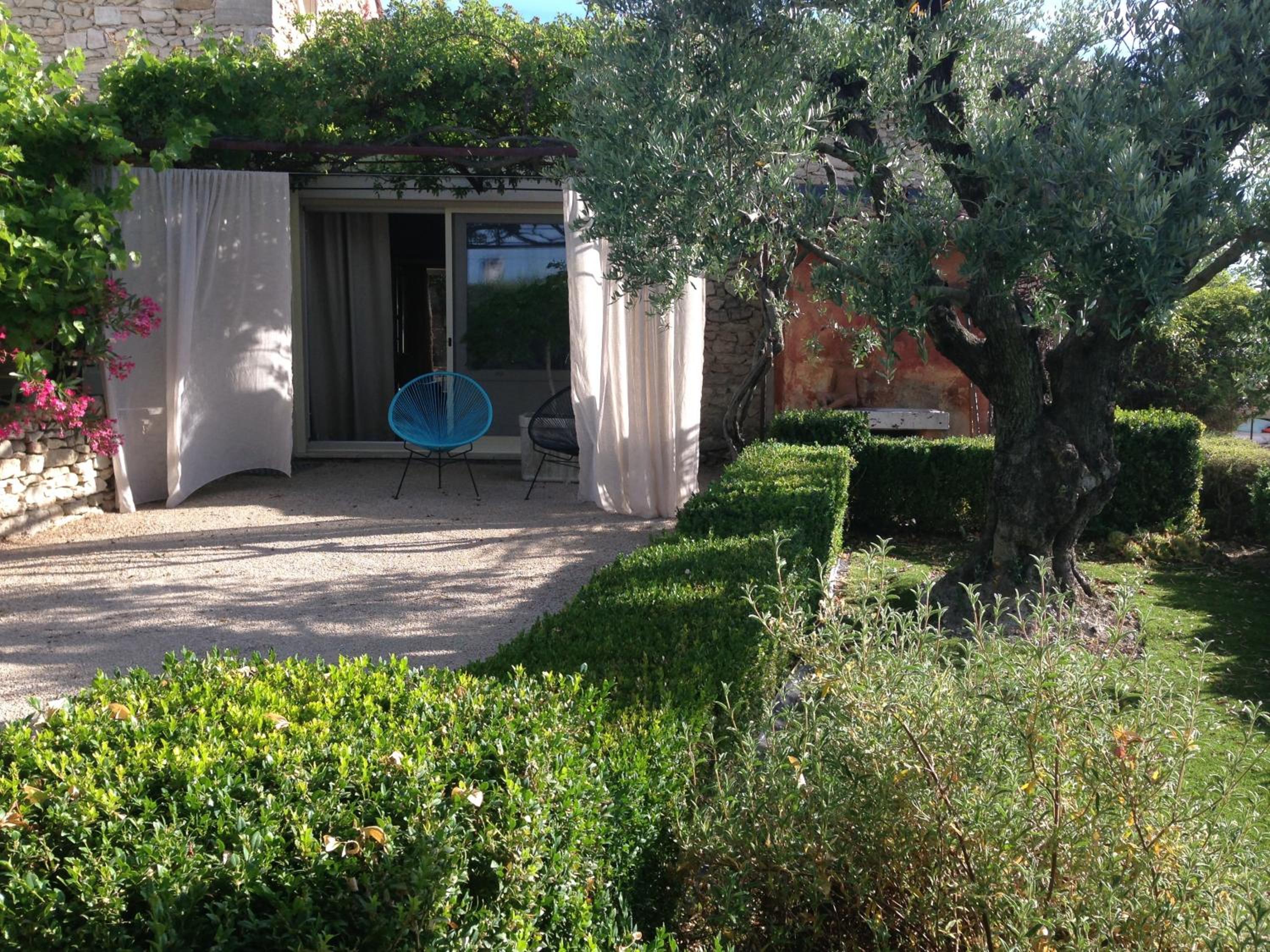 PROVENCEguesthouse L'Agace view 4