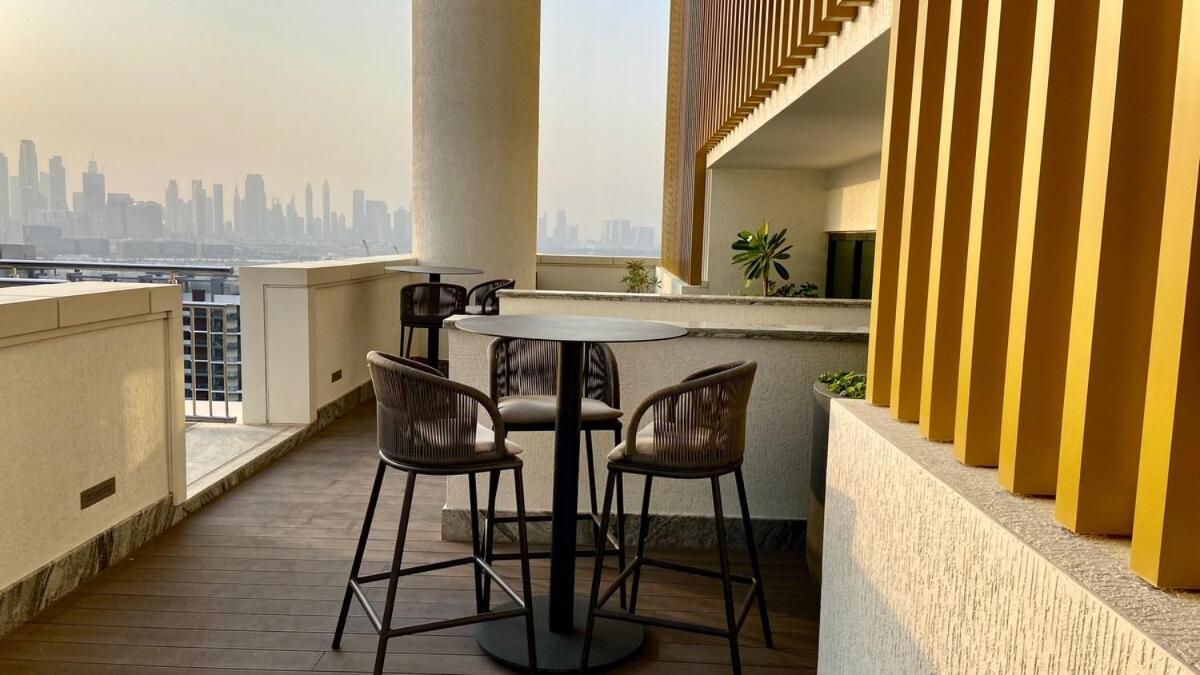 Bright, Breezy and Central 1BR with Extra Room