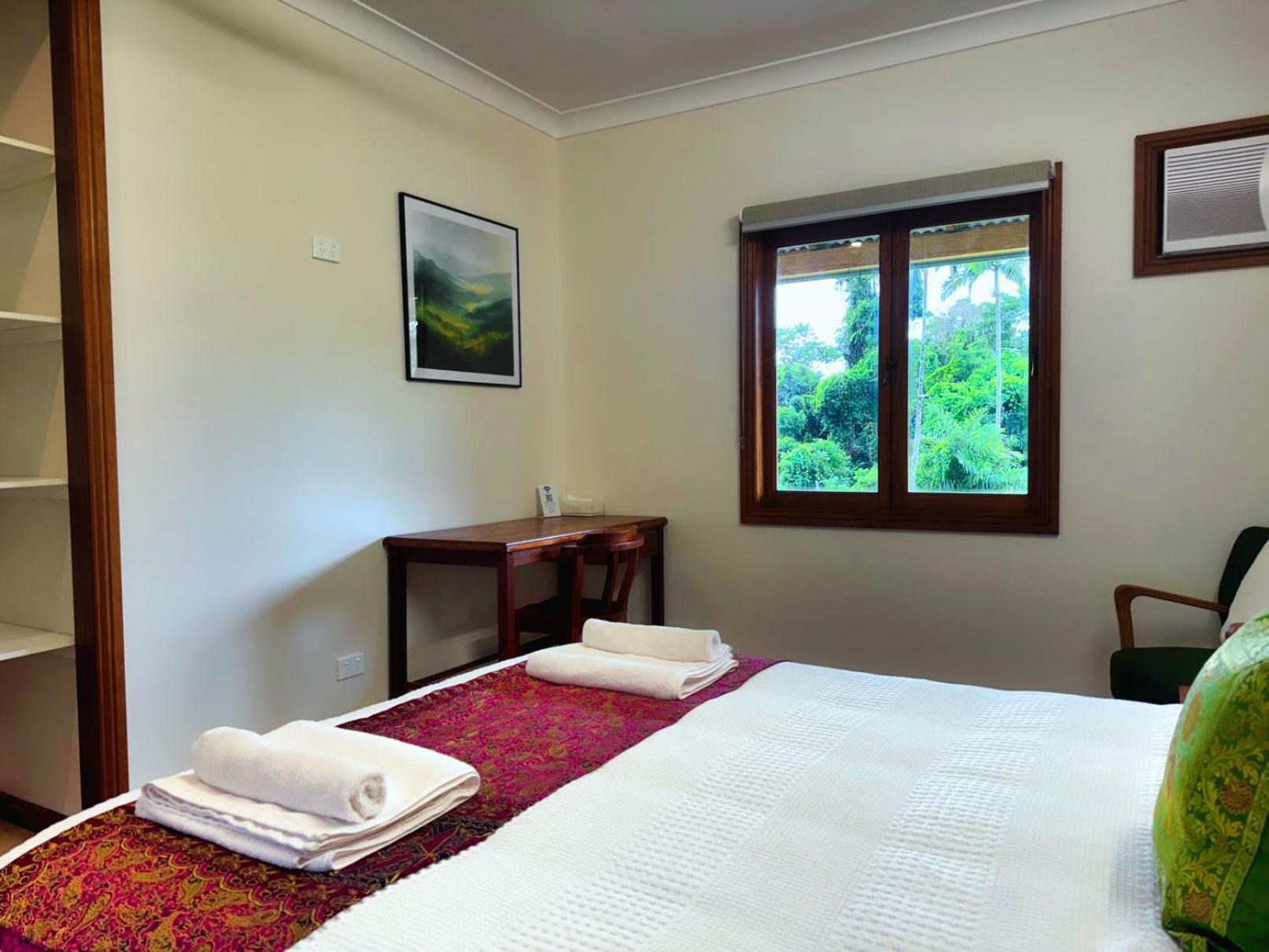 Ahana Hillside - Scenic Stay Near Cairns