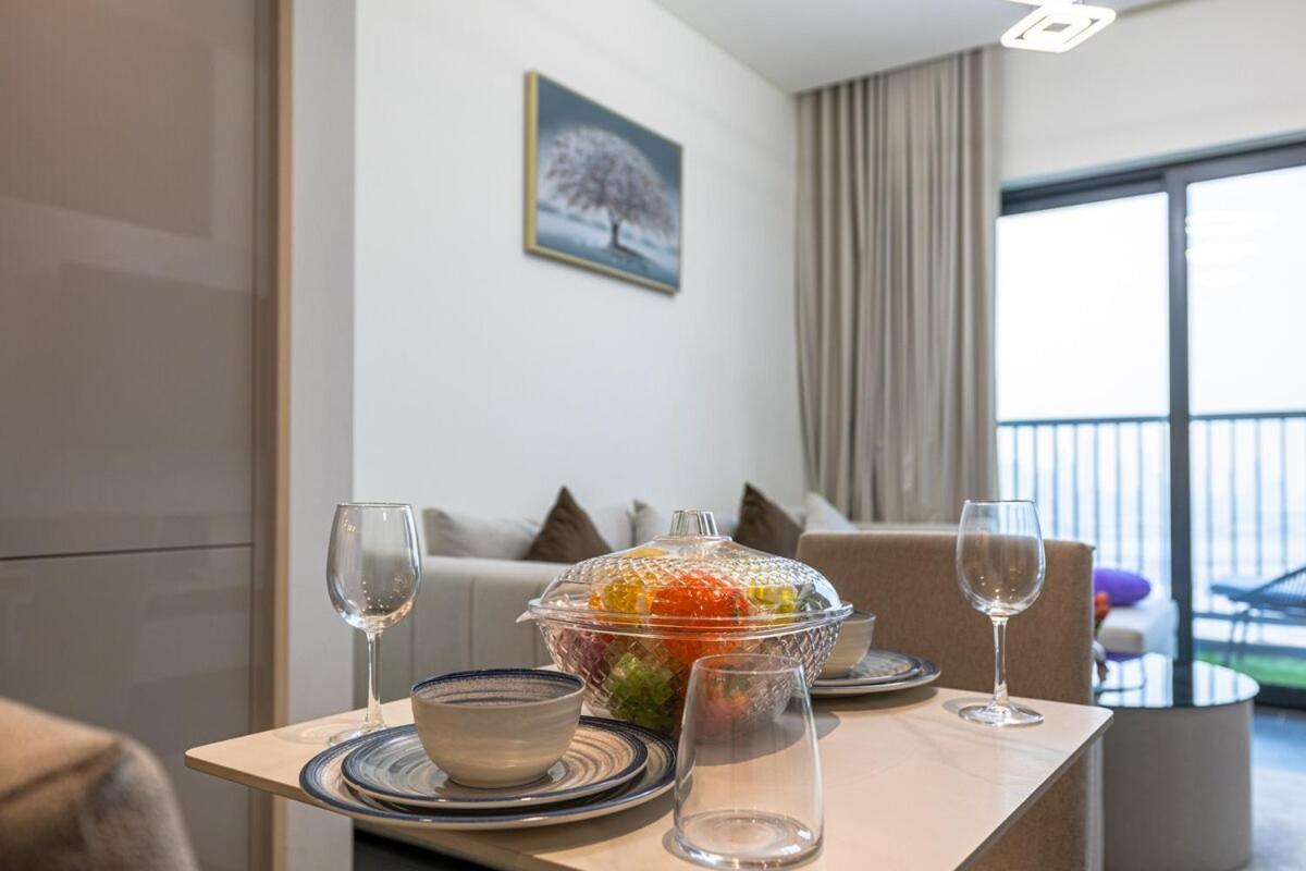 Premium Stay in Sobha 1BR with Extra Room and Balcony