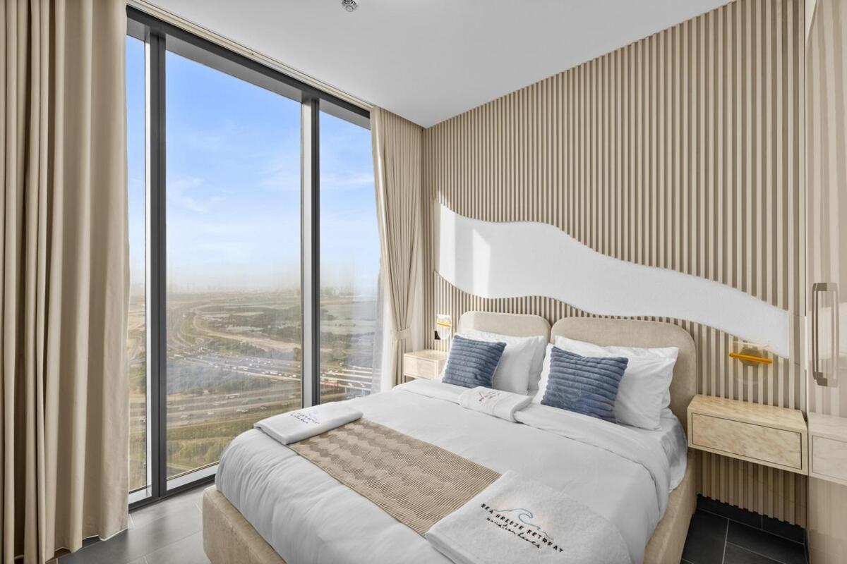 Premium Stay in Sobha 1BR with Extra Room and Balcony
