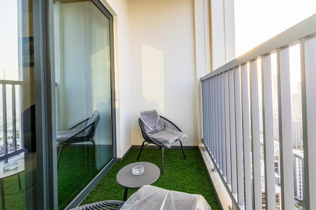 Premium Stay in Sobha 1BR with Extra Room and Balcony