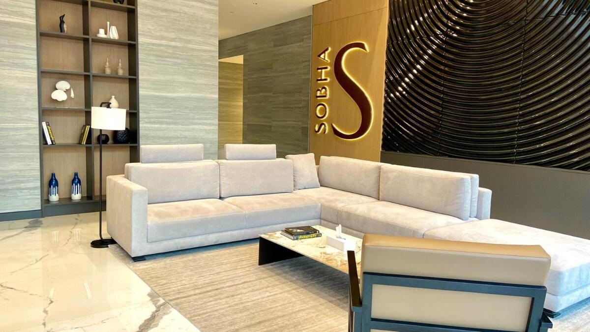 Premium Stay in Sobha 1BR with Extra Room and Balcony