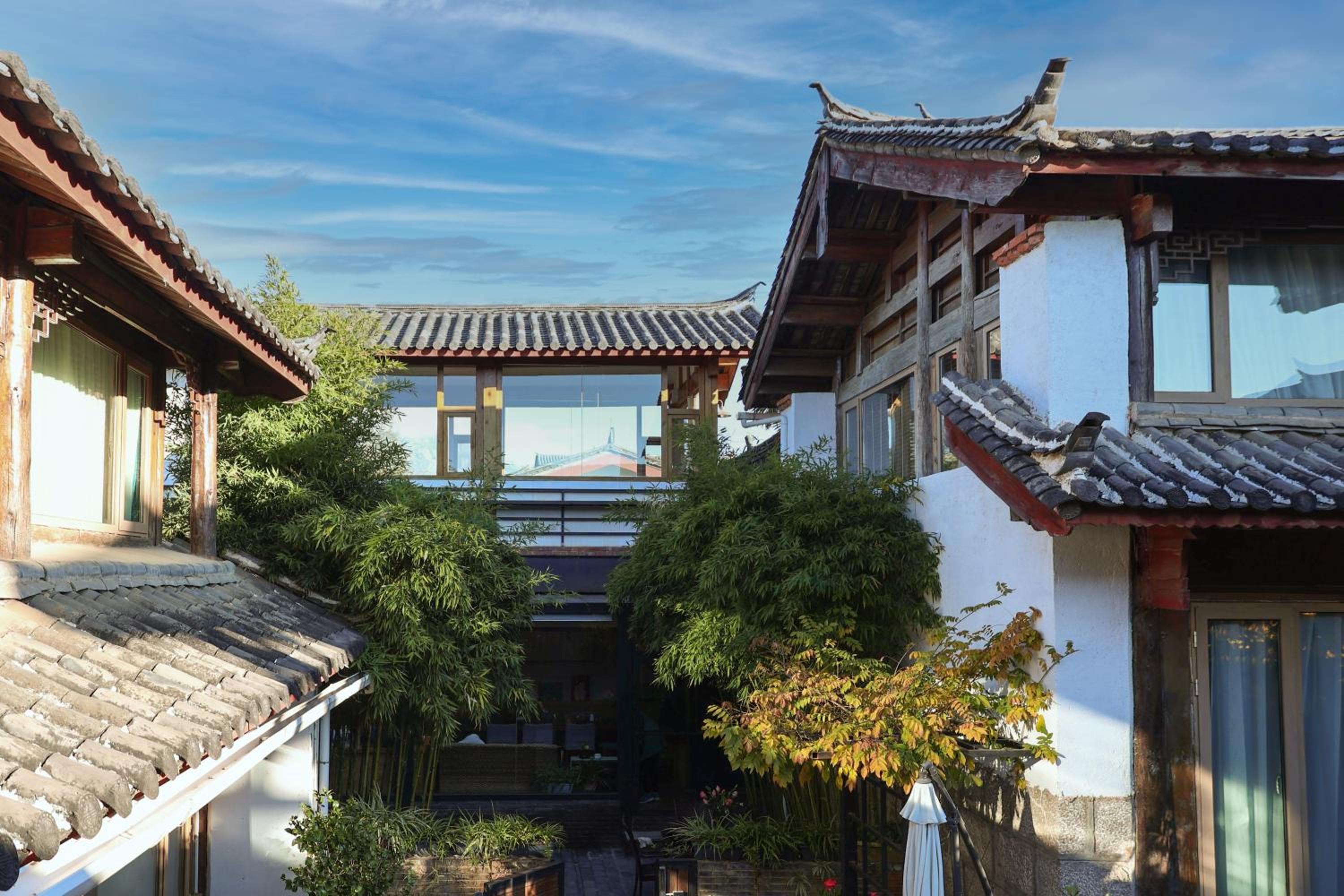 Lijiang Sadhu Inn