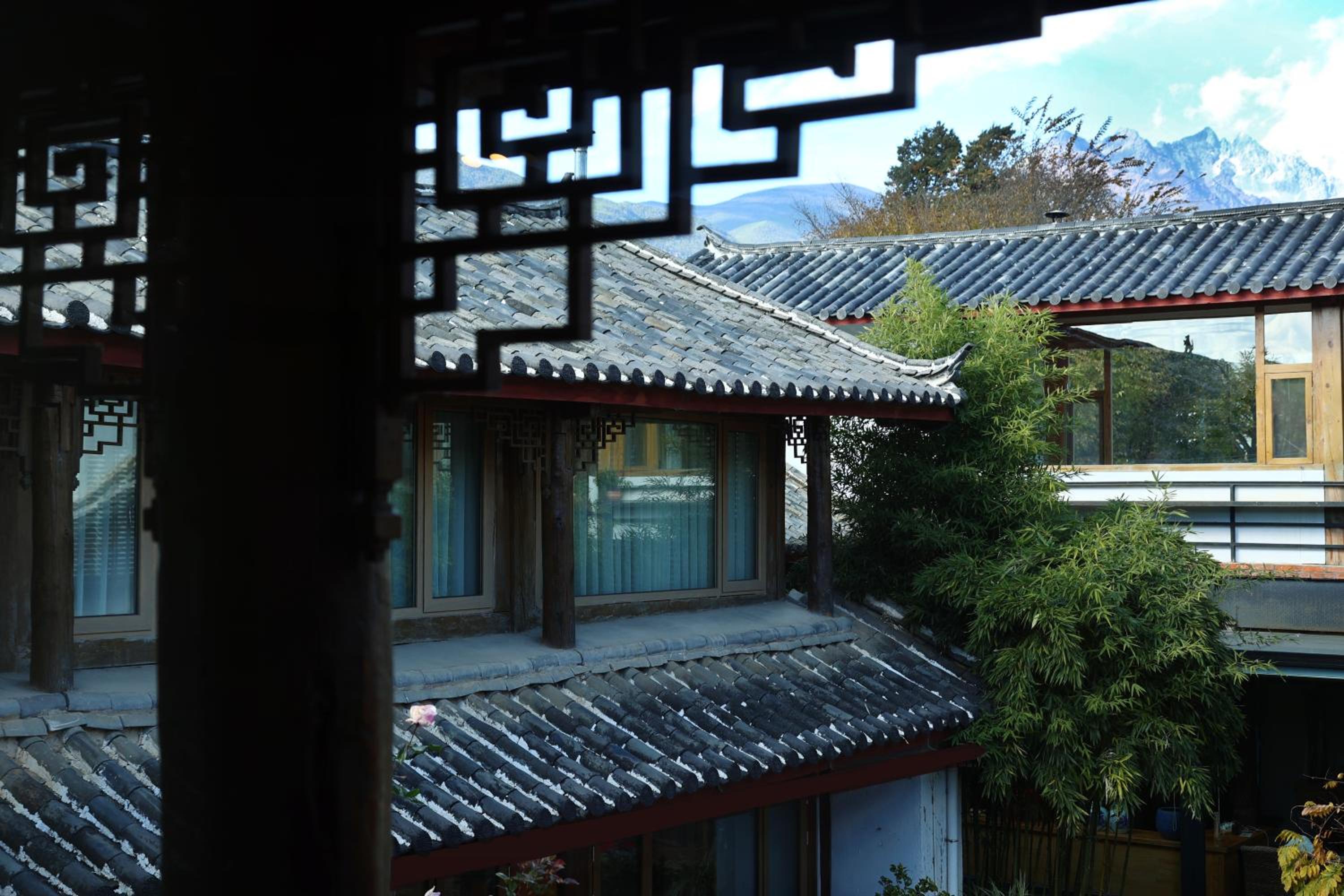 Lijiang Sadhu Inn