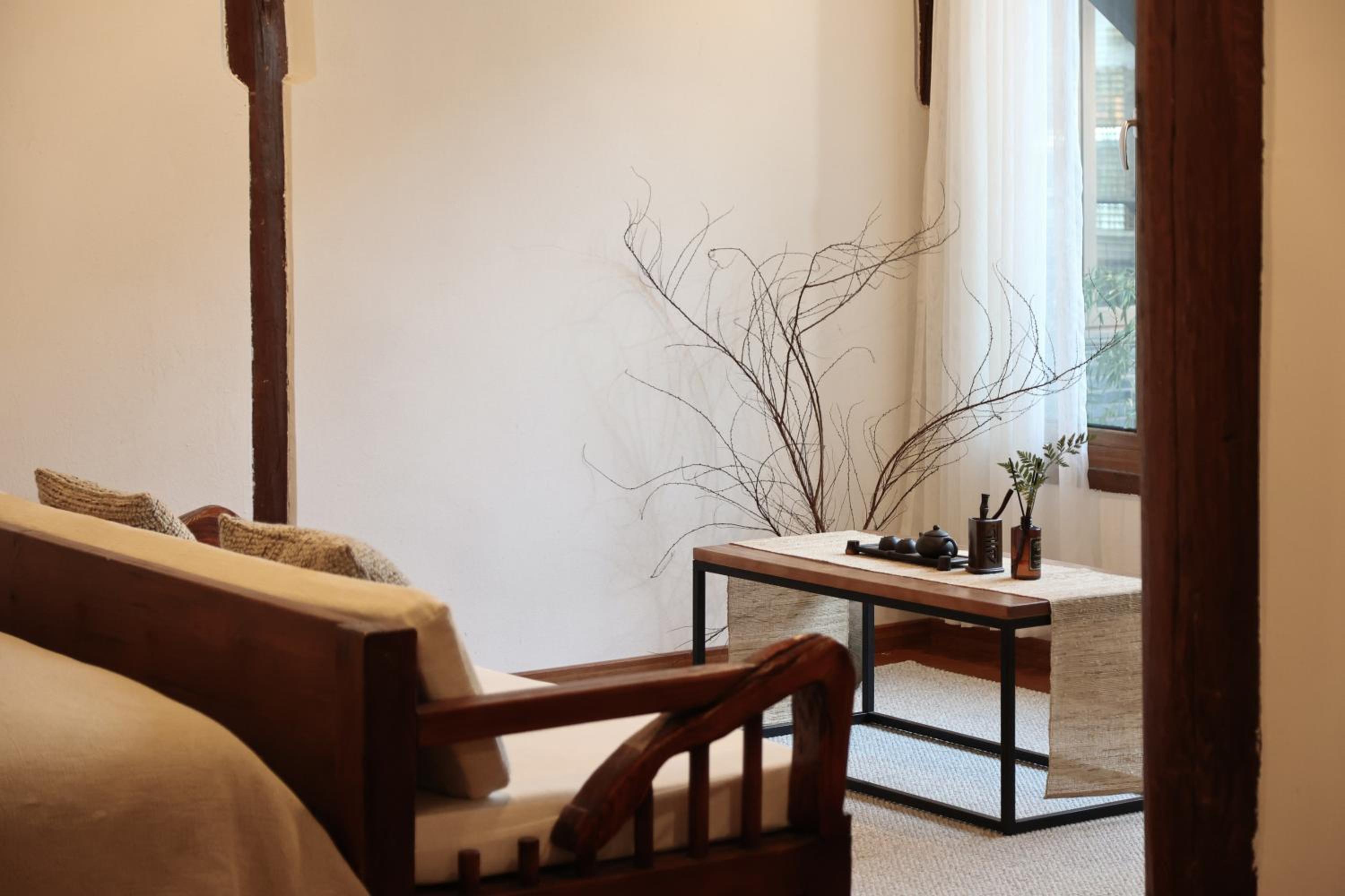 Lijiang Sadhu Inn