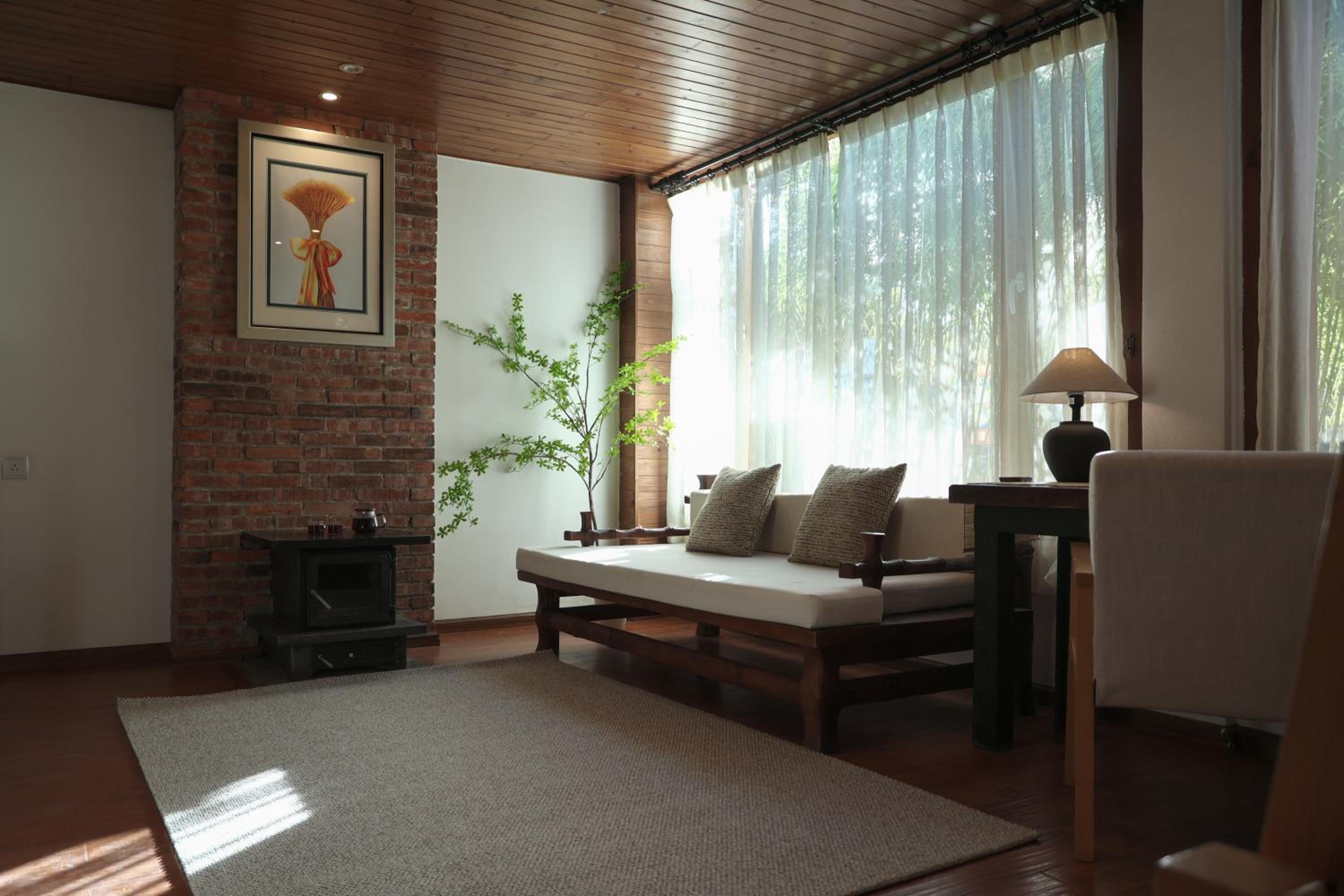 Lijiang Sadhu Inn