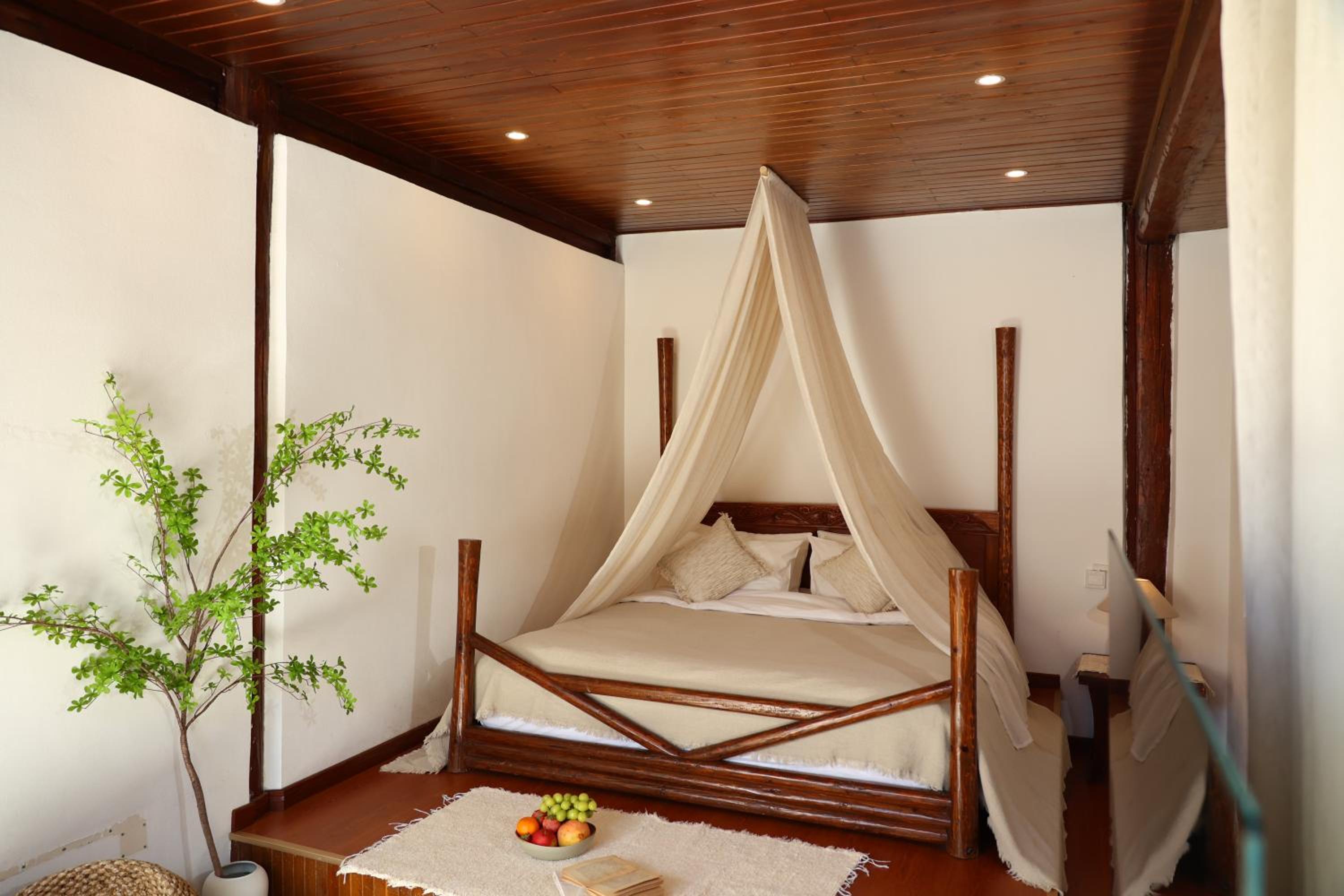 Lijiang Sadhu Inn