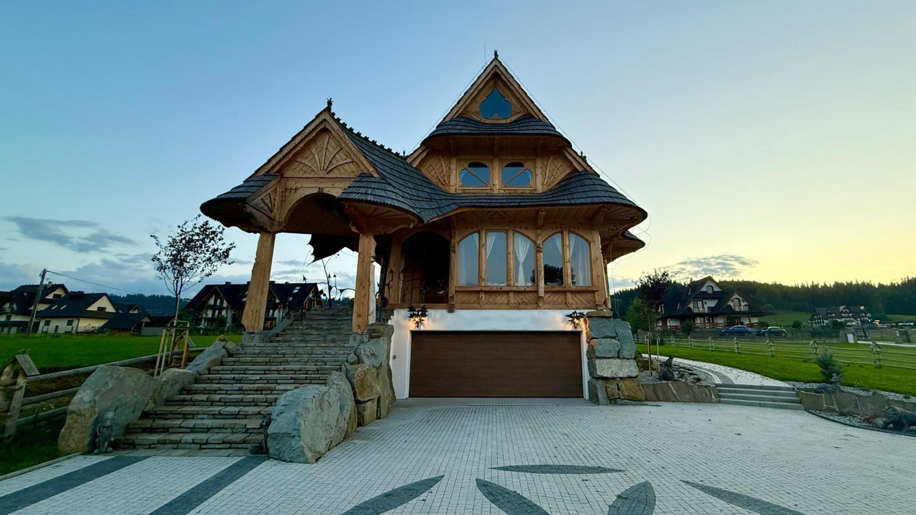 Art House Residence - Grand Luxury 350m2 Chalet - Mountain & Ski
